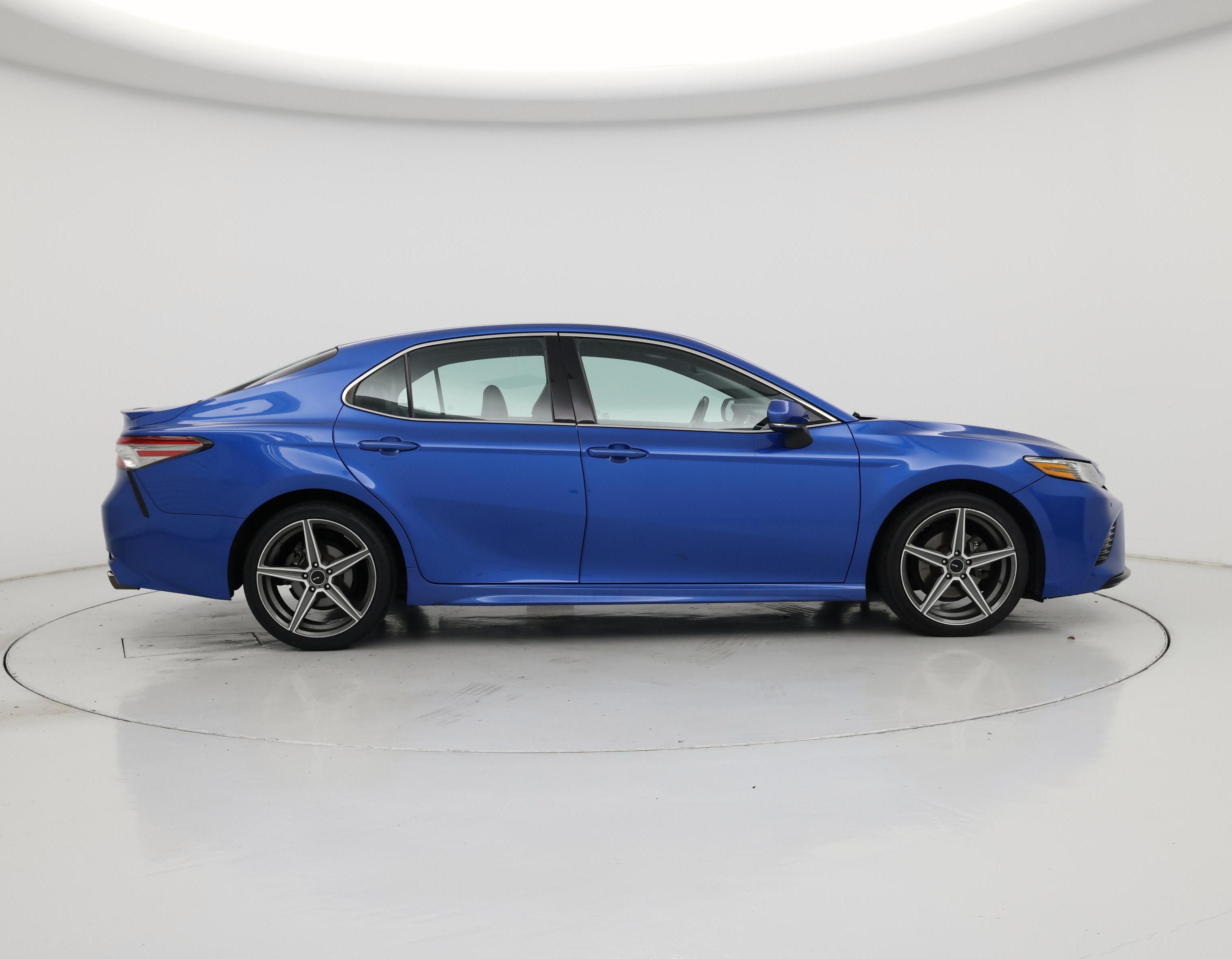 Thumbnail: 2018 Toyota Camry - 7
