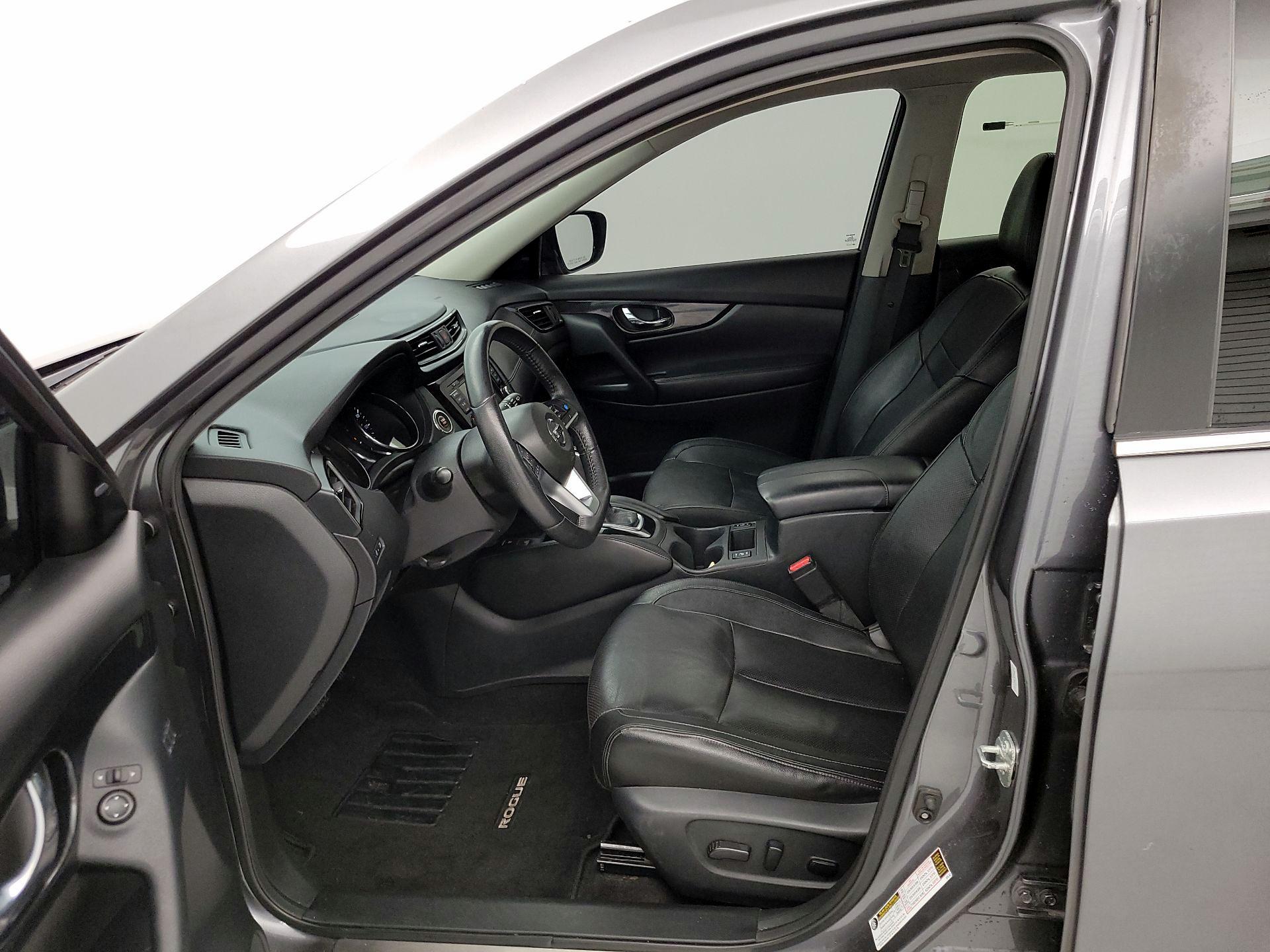 Thumbnail: 2020 Nissan Rogue - 11