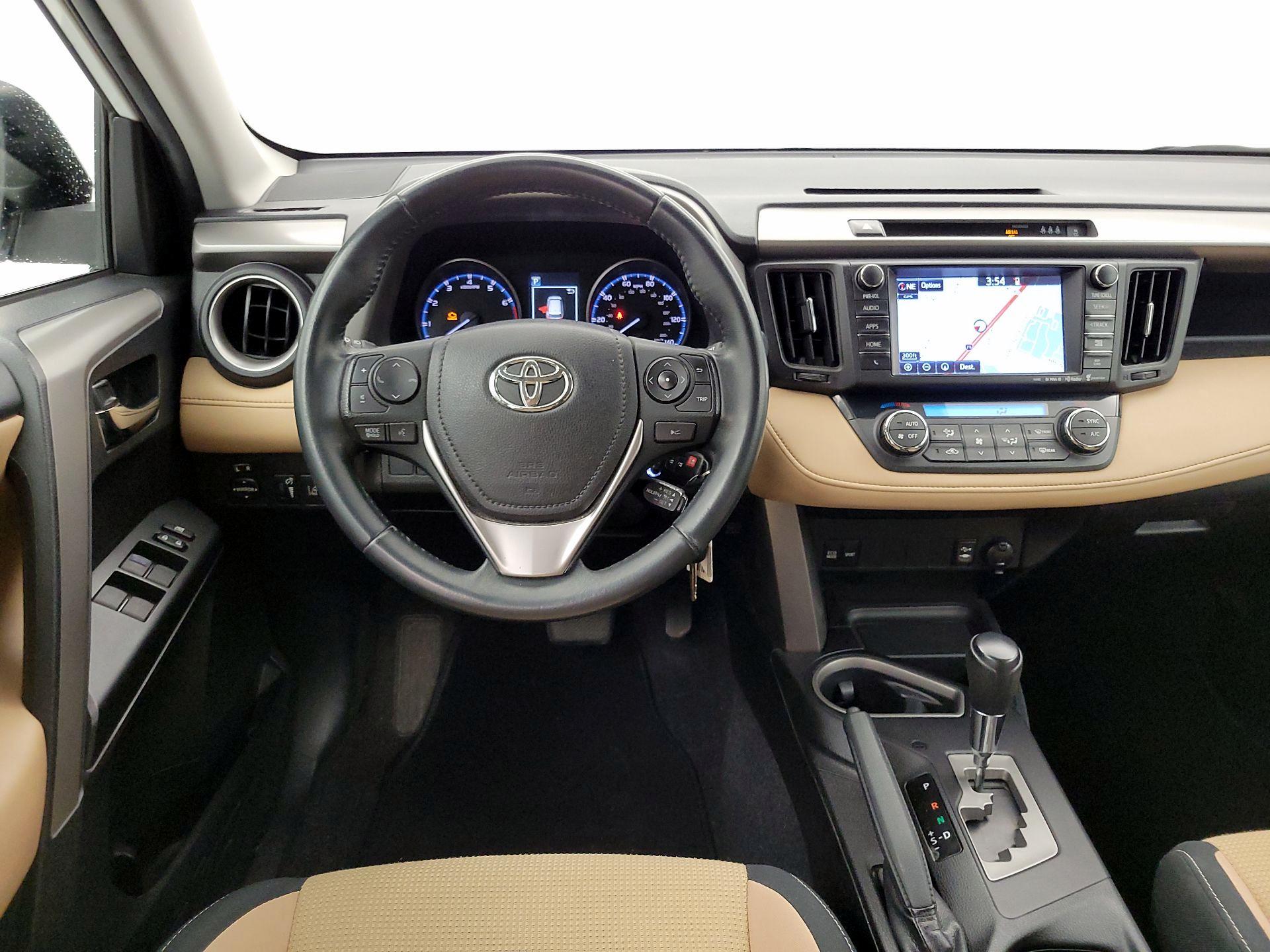 Thumbnail: 2017 Toyota RAV4 - 10