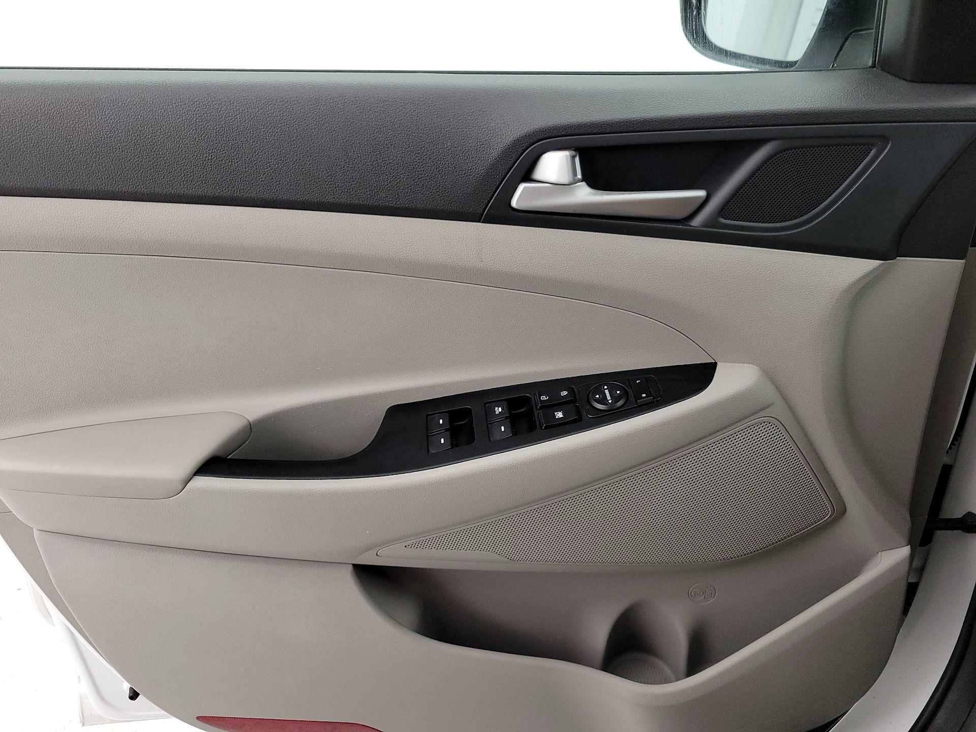 Thumbnail: 2021 Hyundai Tucson - 12