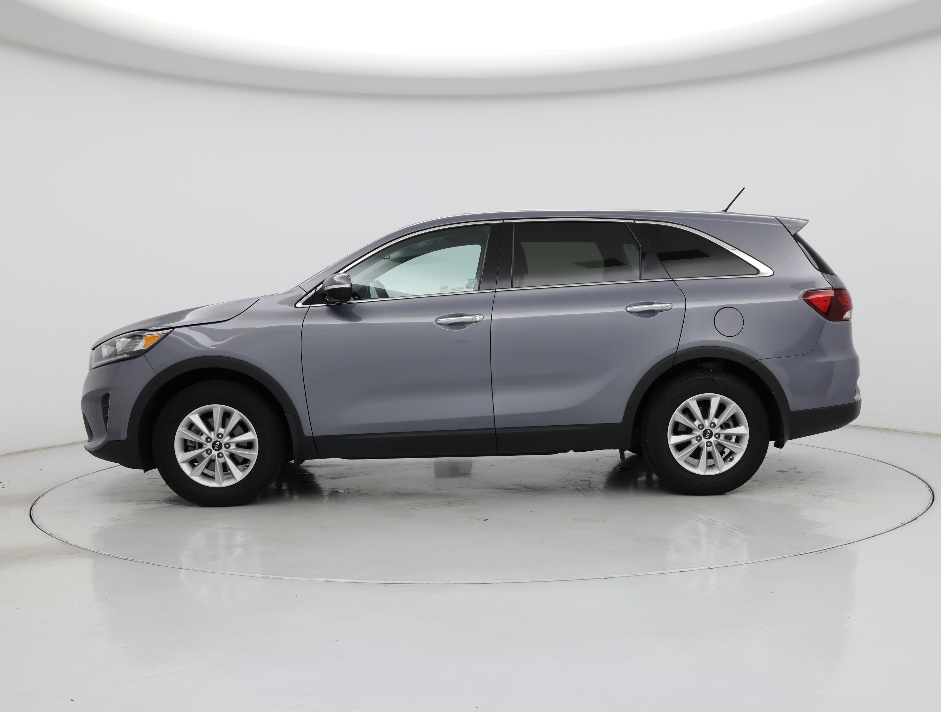 Thumbnail: 2020 Kia Sorento - 3