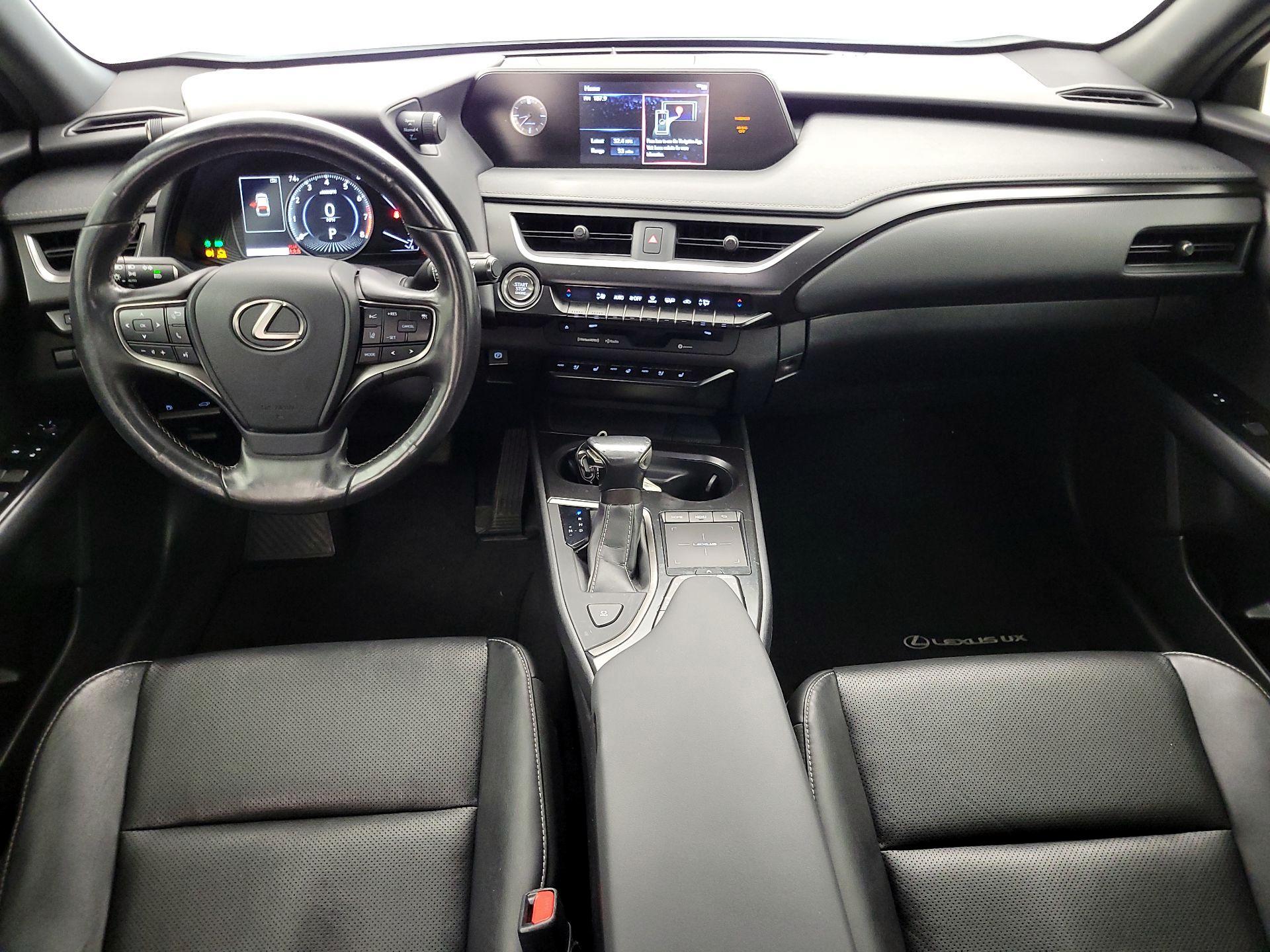 Thumbnail: 2020 Lexus UX - 9