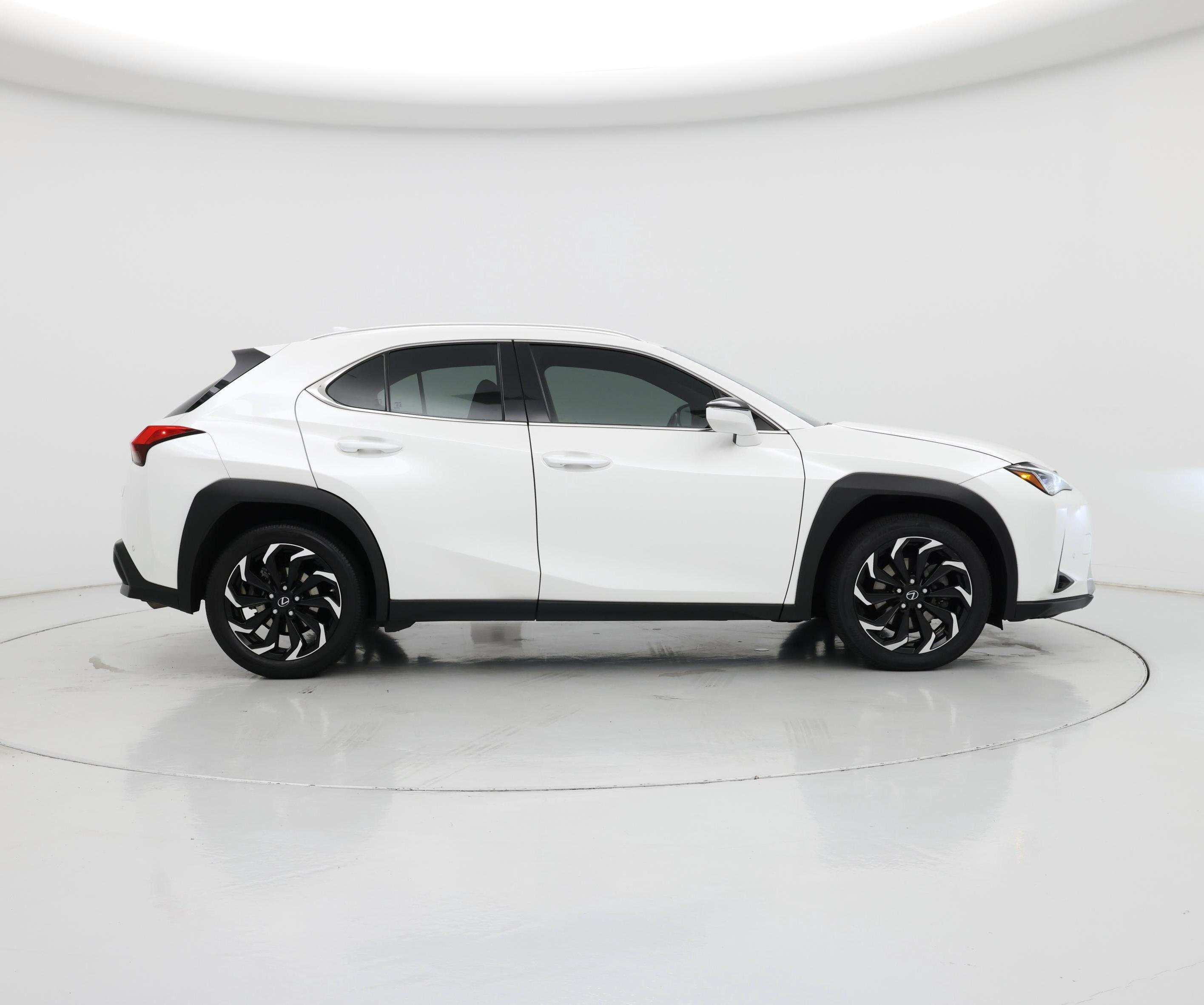 Thumbnail: 2020 Lexus UX - 7