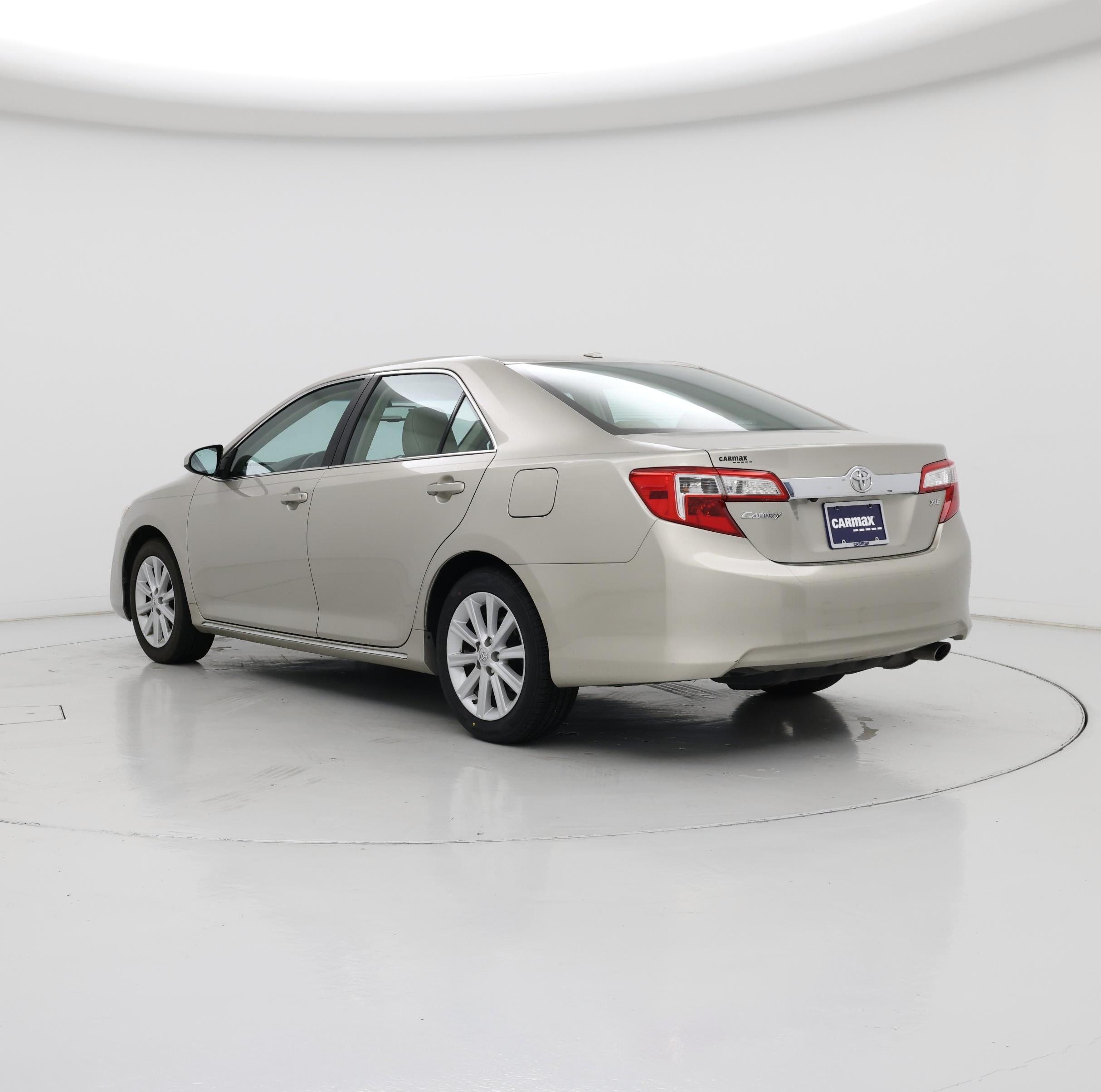 Thumbnail: 2014 Toyota Camry - 2