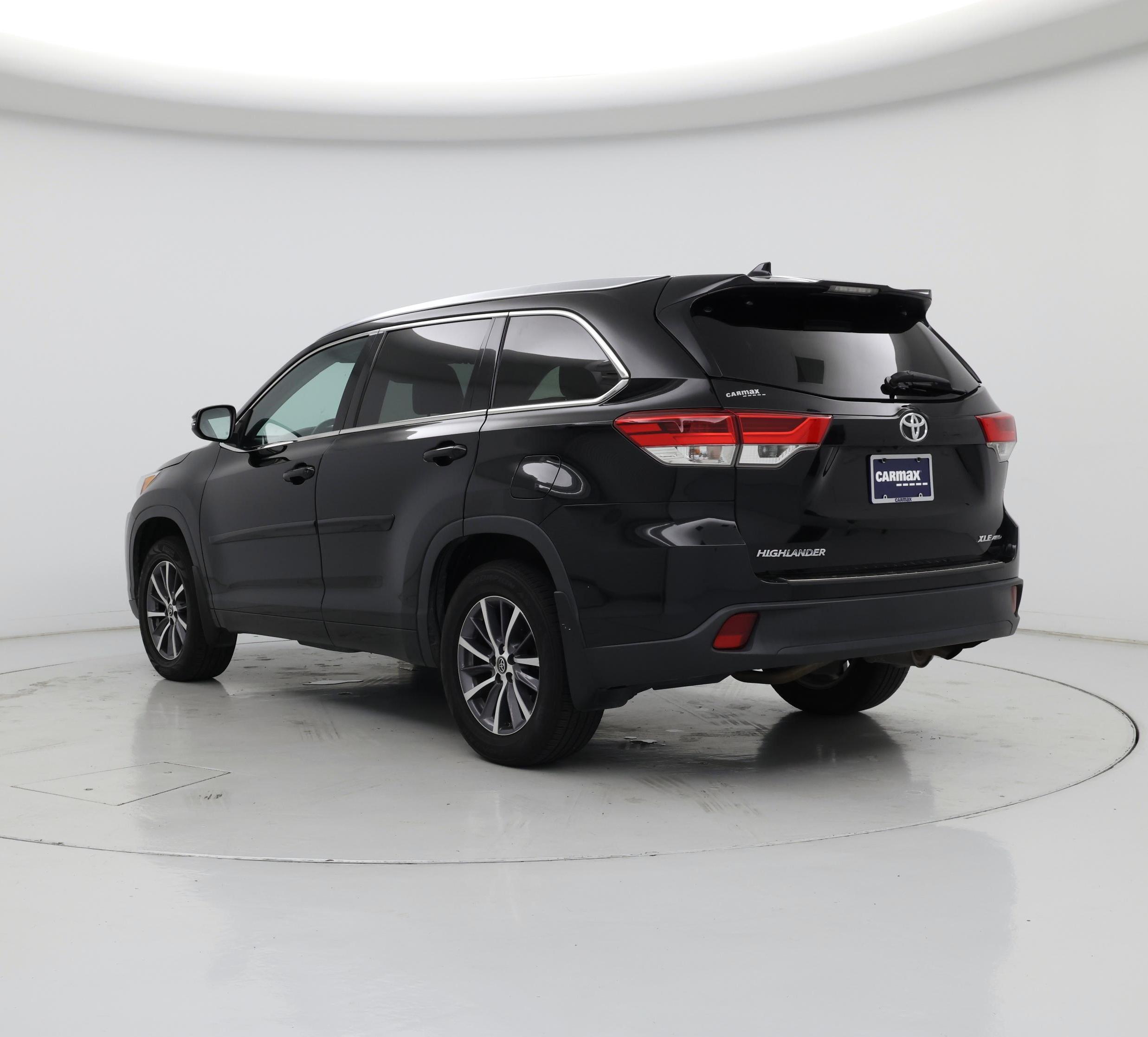 Thumbnail: 2018 Toyota Highlander - 2