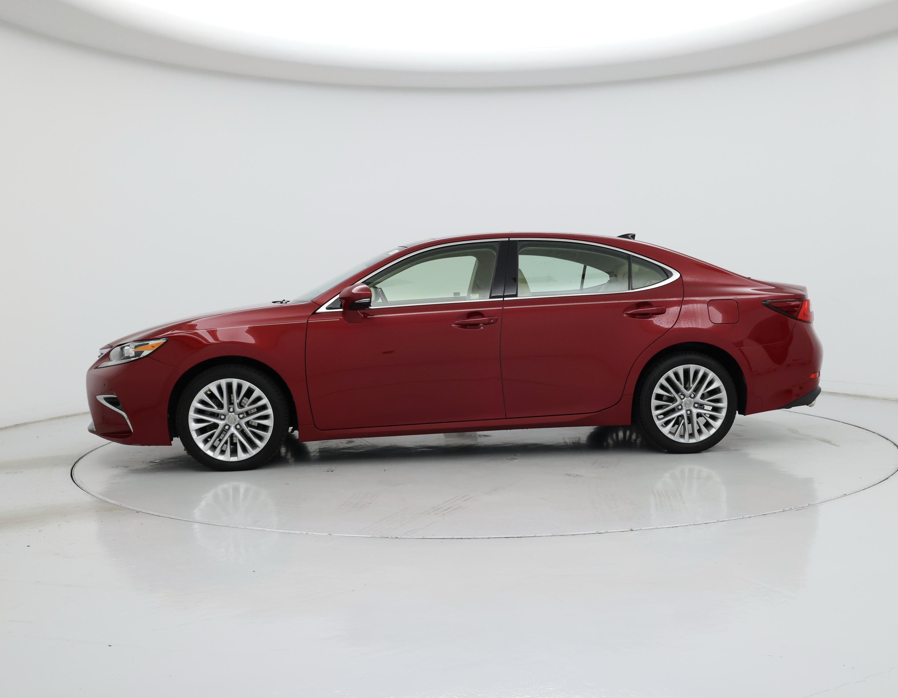Thumbnail: 2016 Lexus ES - 3