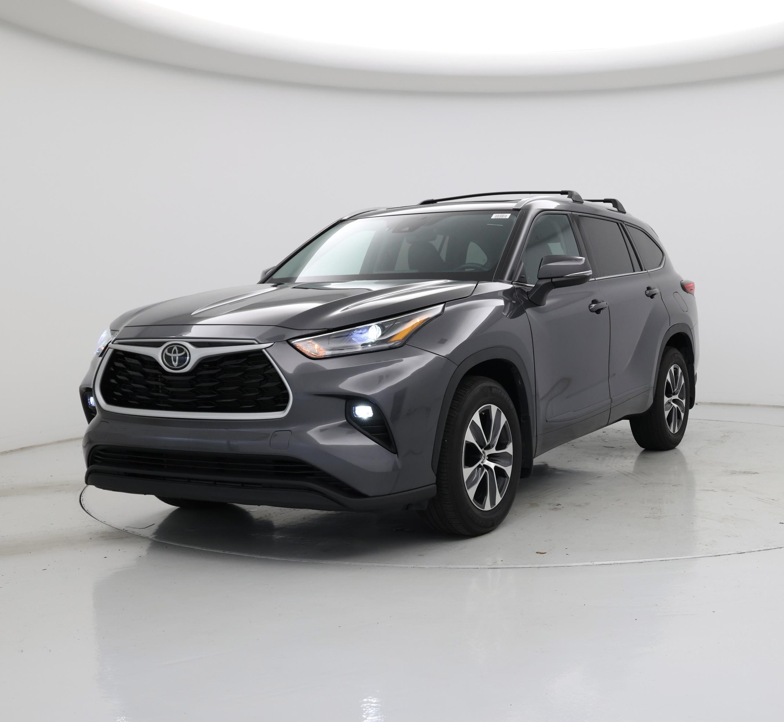 Thumbnail: 2022 Toyota Highlander - 4