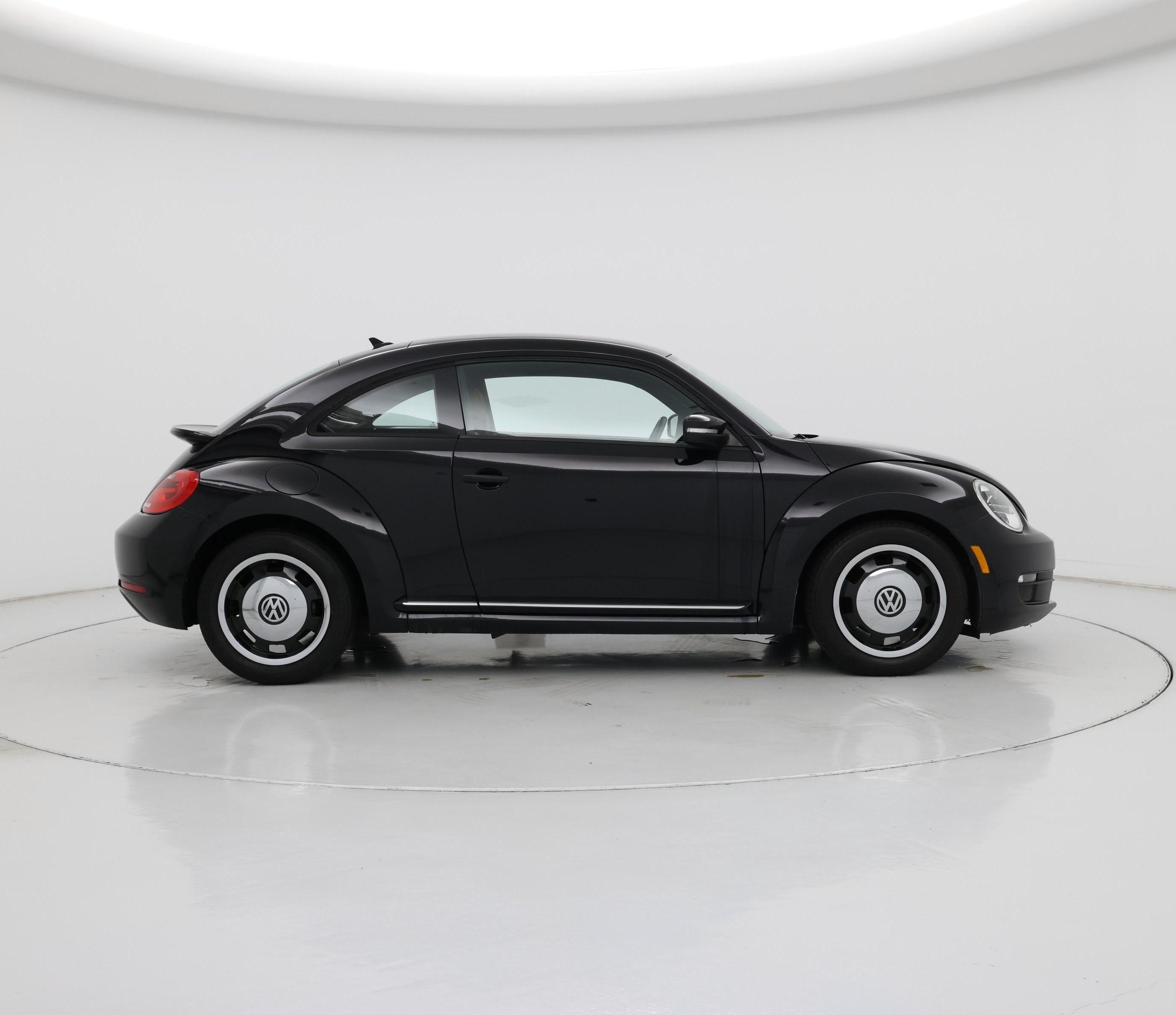 Thumbnail: 2016 Volkswagen Beetle - 7