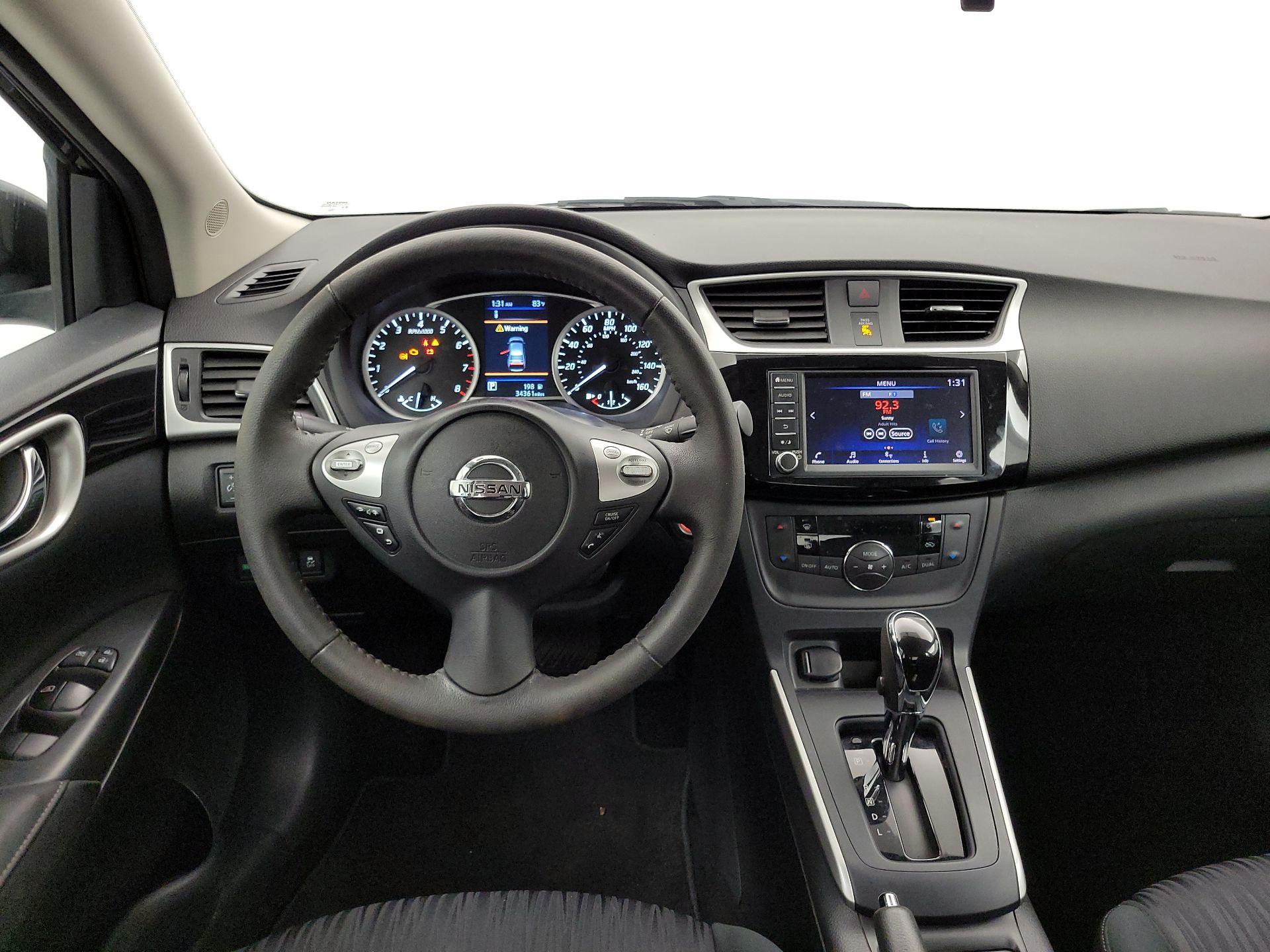 Thumbnail: 2019 Nissan Sentra - 10