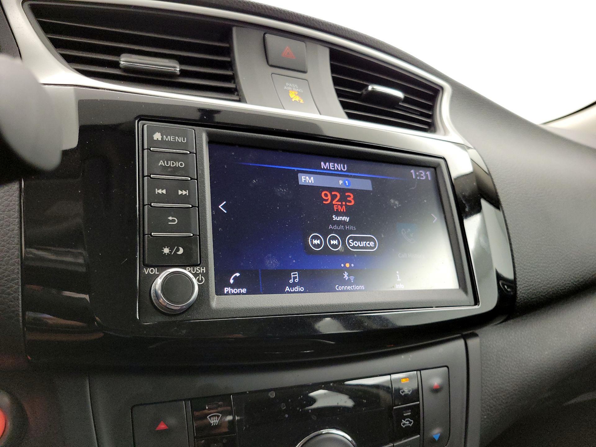 Thumbnail: 2019 Nissan Sentra - 15