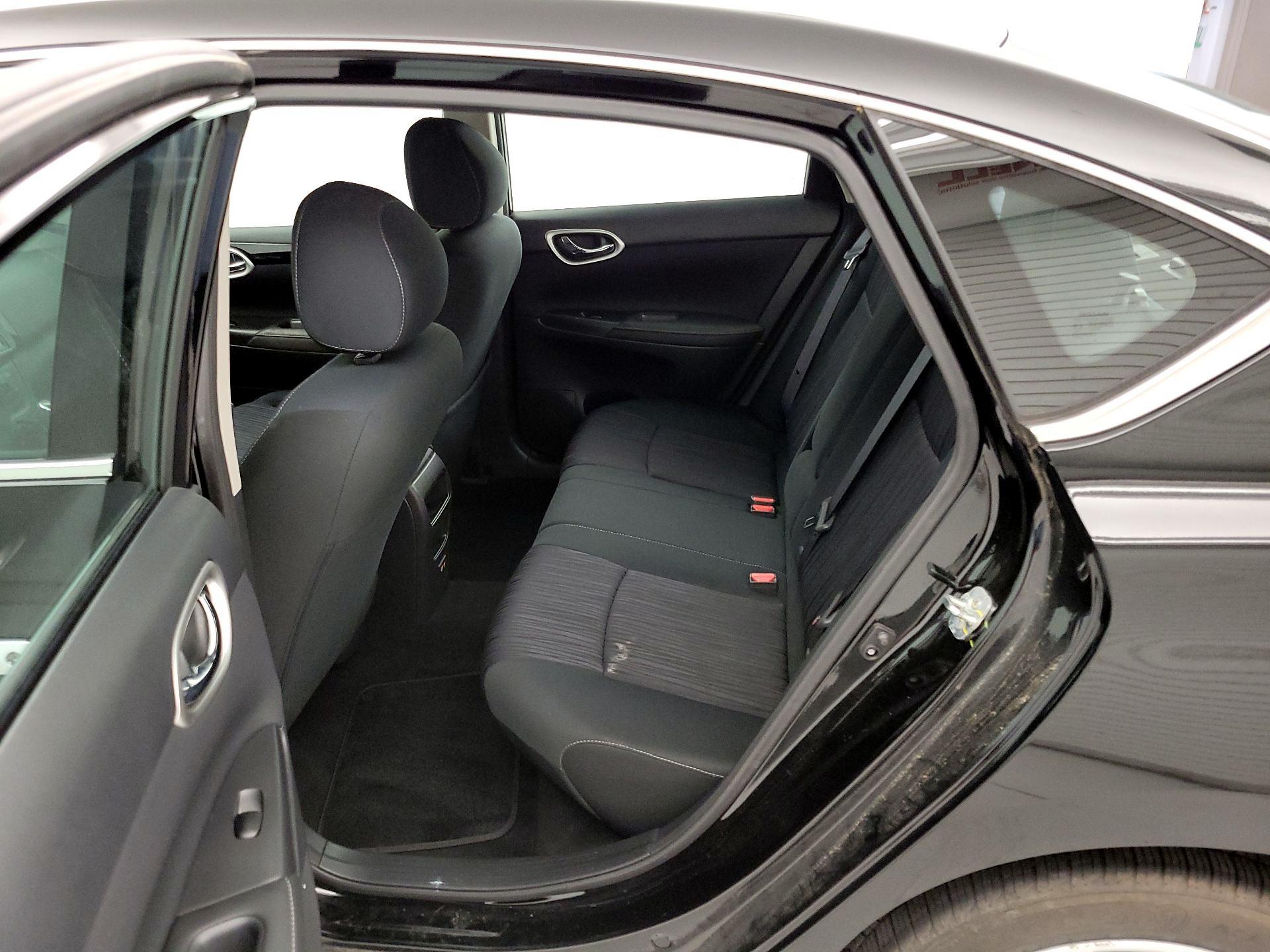 Thumbnail: 2019 Nissan Sentra - 19