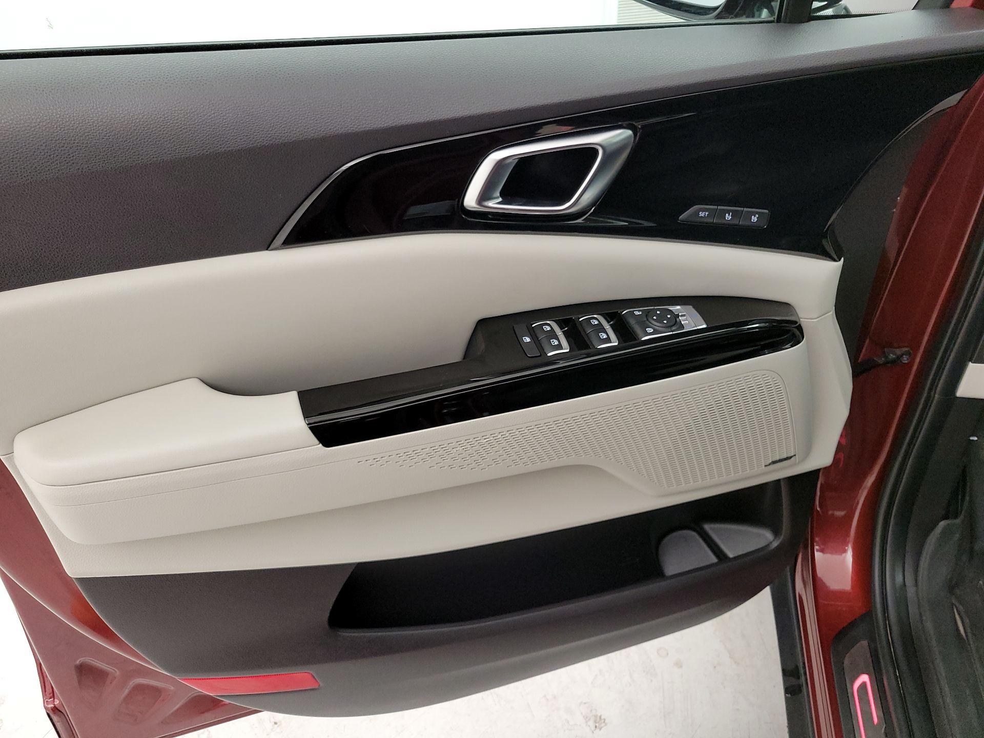 Thumbnail: 2024 Kia Carnival - 12