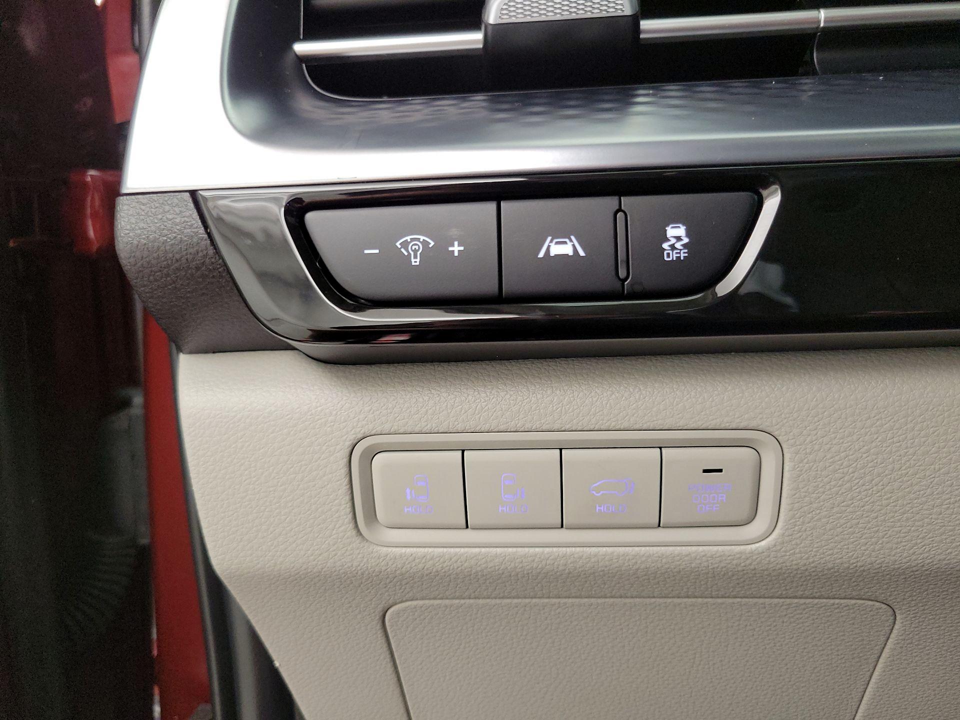Thumbnail: 2024 Kia Carnival - 13