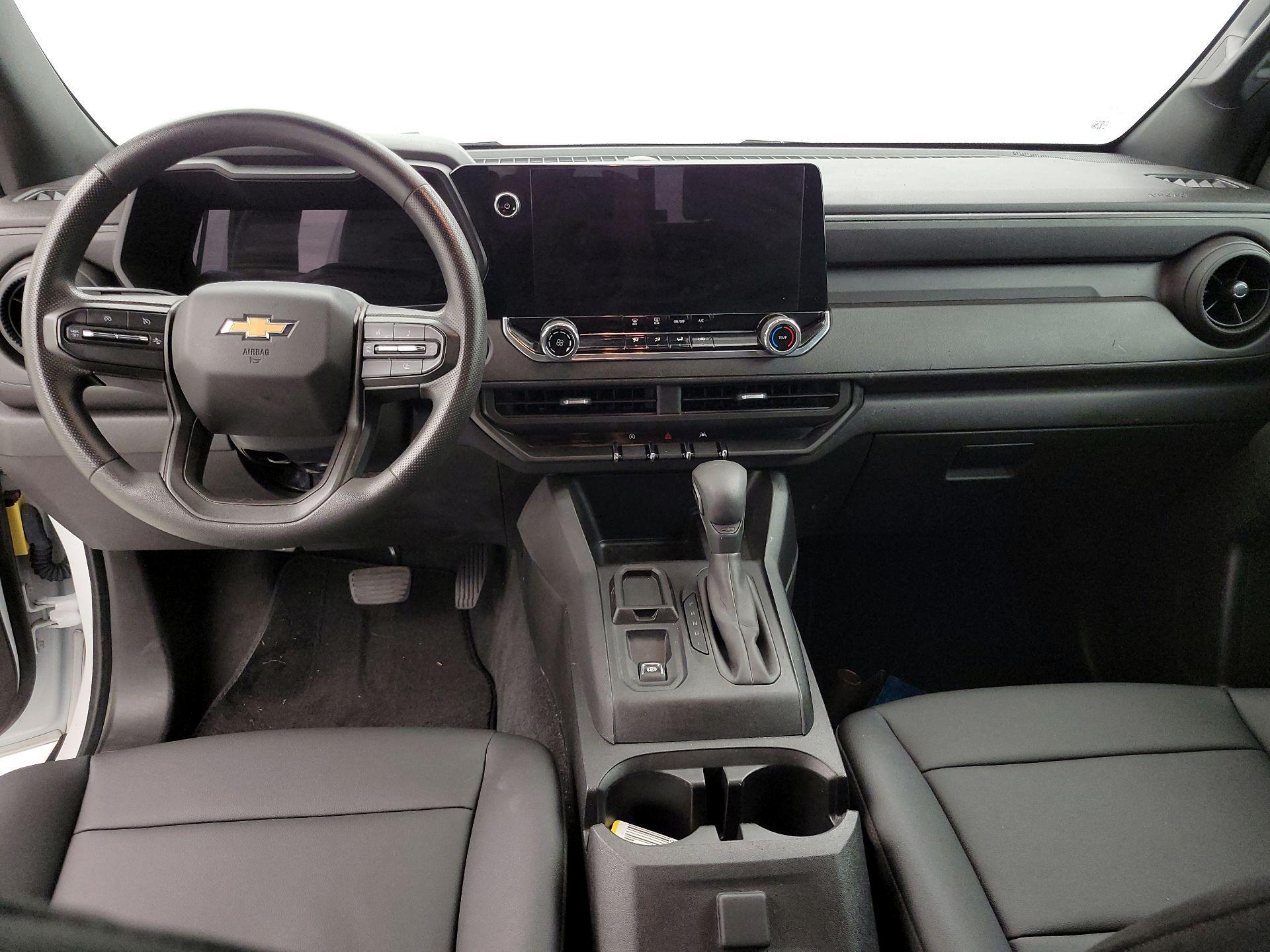 Thumbnail: 2023 Chevrolet Colorado - 9