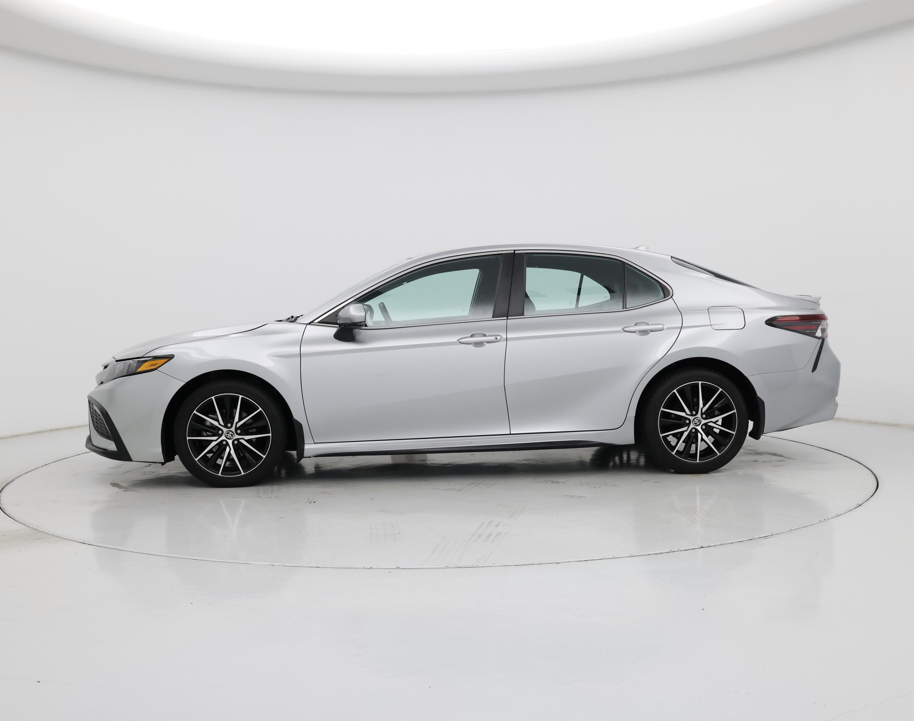 Thumbnail: 2023 Toyota Camry - 3