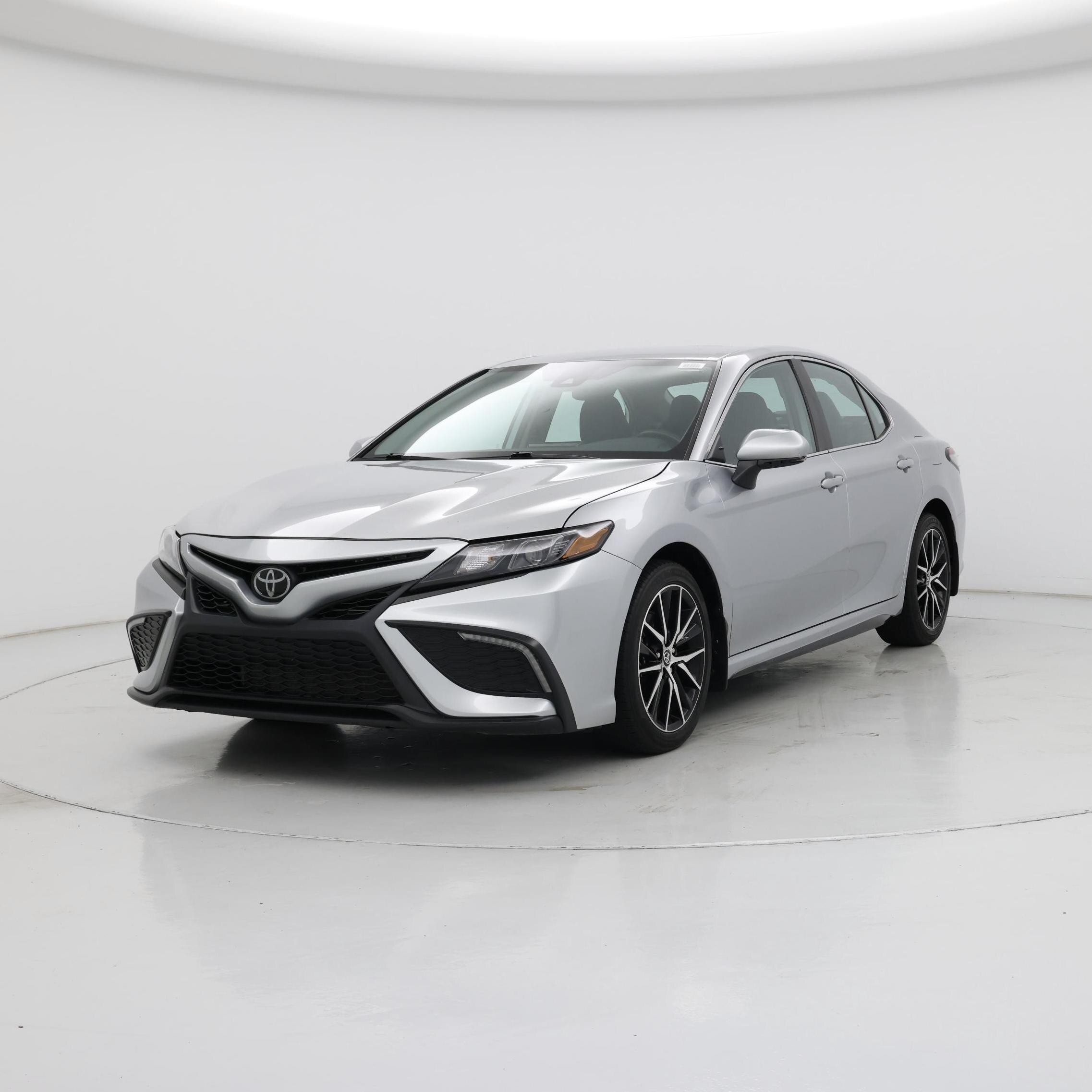 Thumbnail: 2023 Toyota Camry - 4