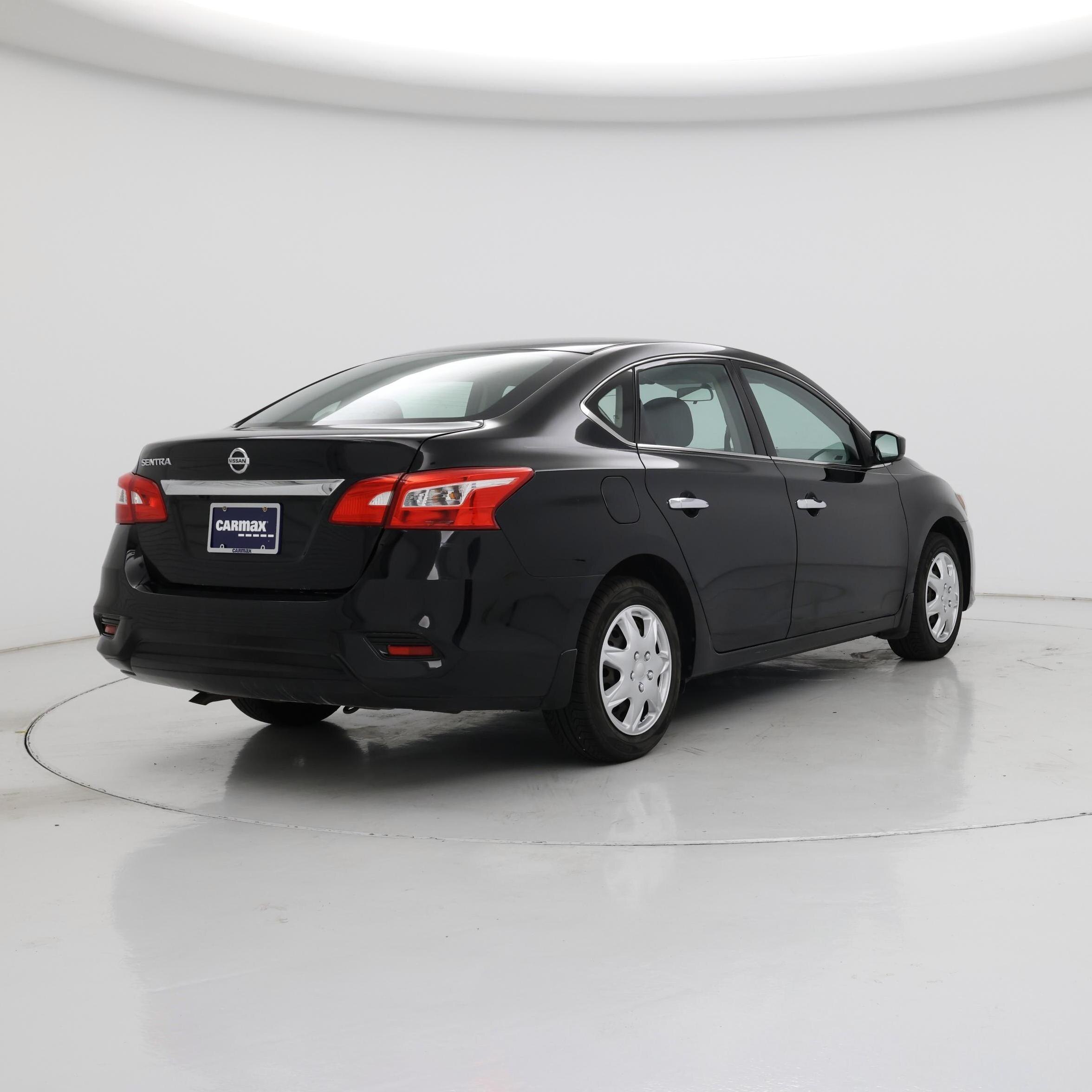 Thumbnail: 2019 Nissan Sentra - 8