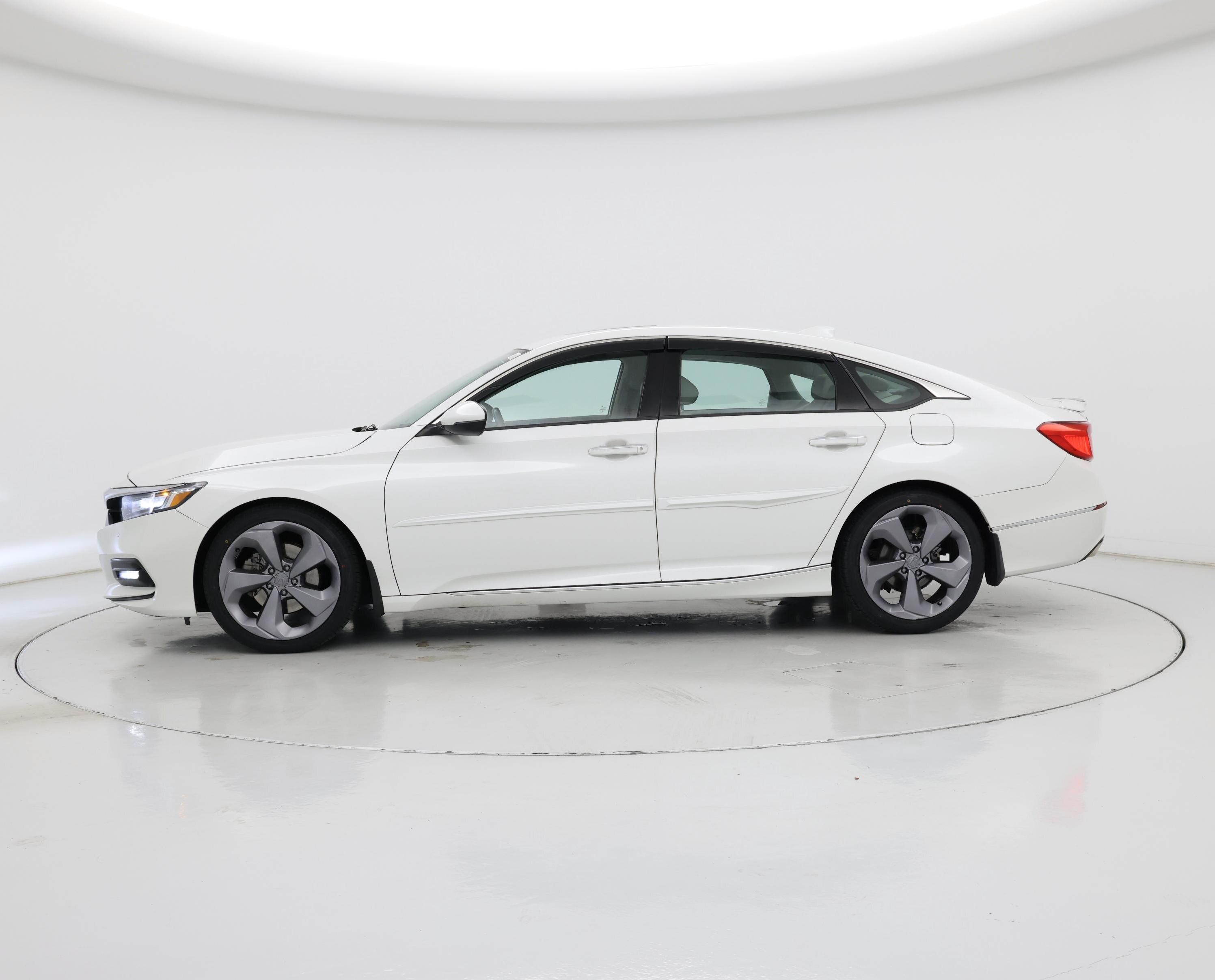 Thumbnail: 2018 Honda Accord - 3