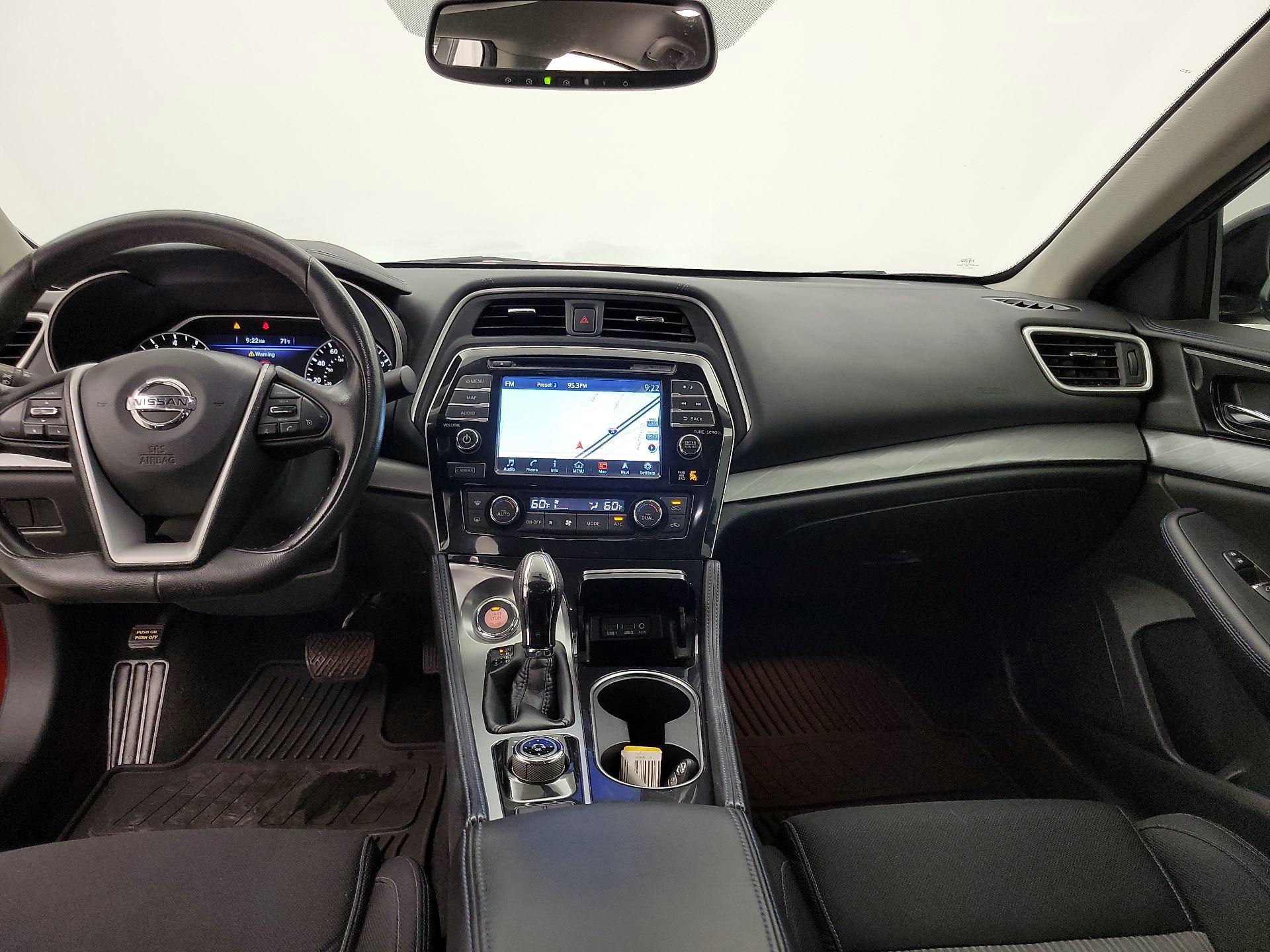 Thumbnail: 2017 Nissan Maxima - 9
