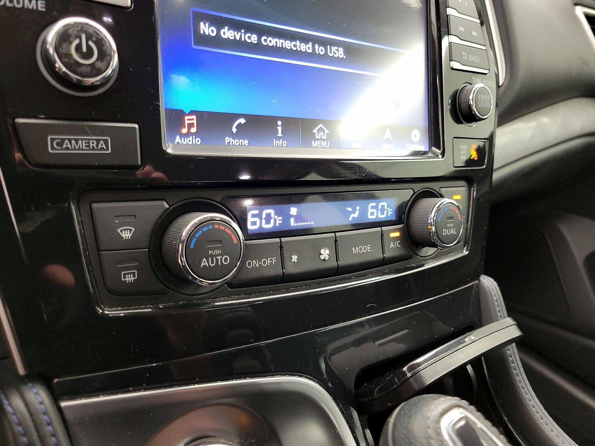 Thumbnail: 2017 Nissan Maxima - 17