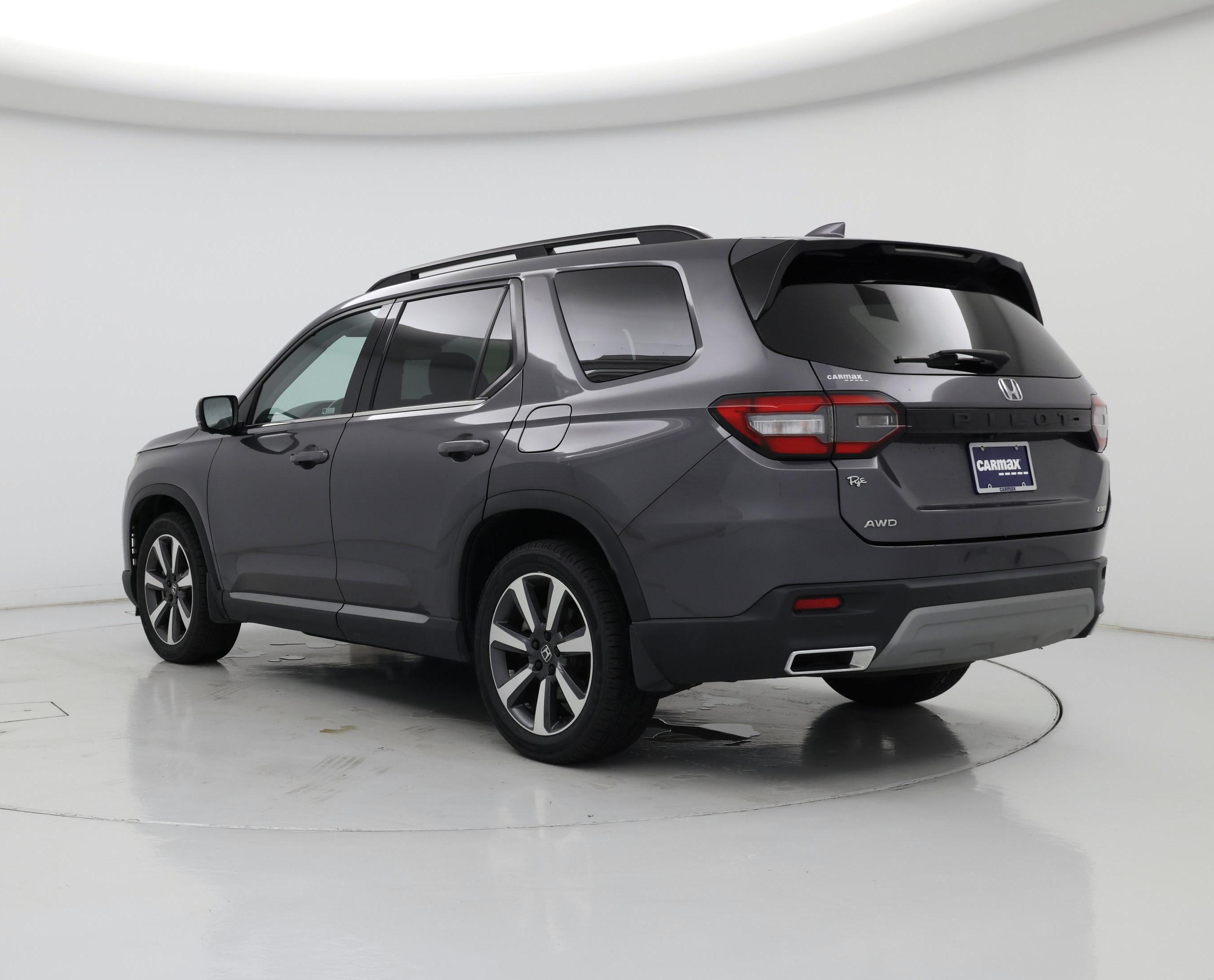 Thumbnail: 2023 Honda Pilot - 2