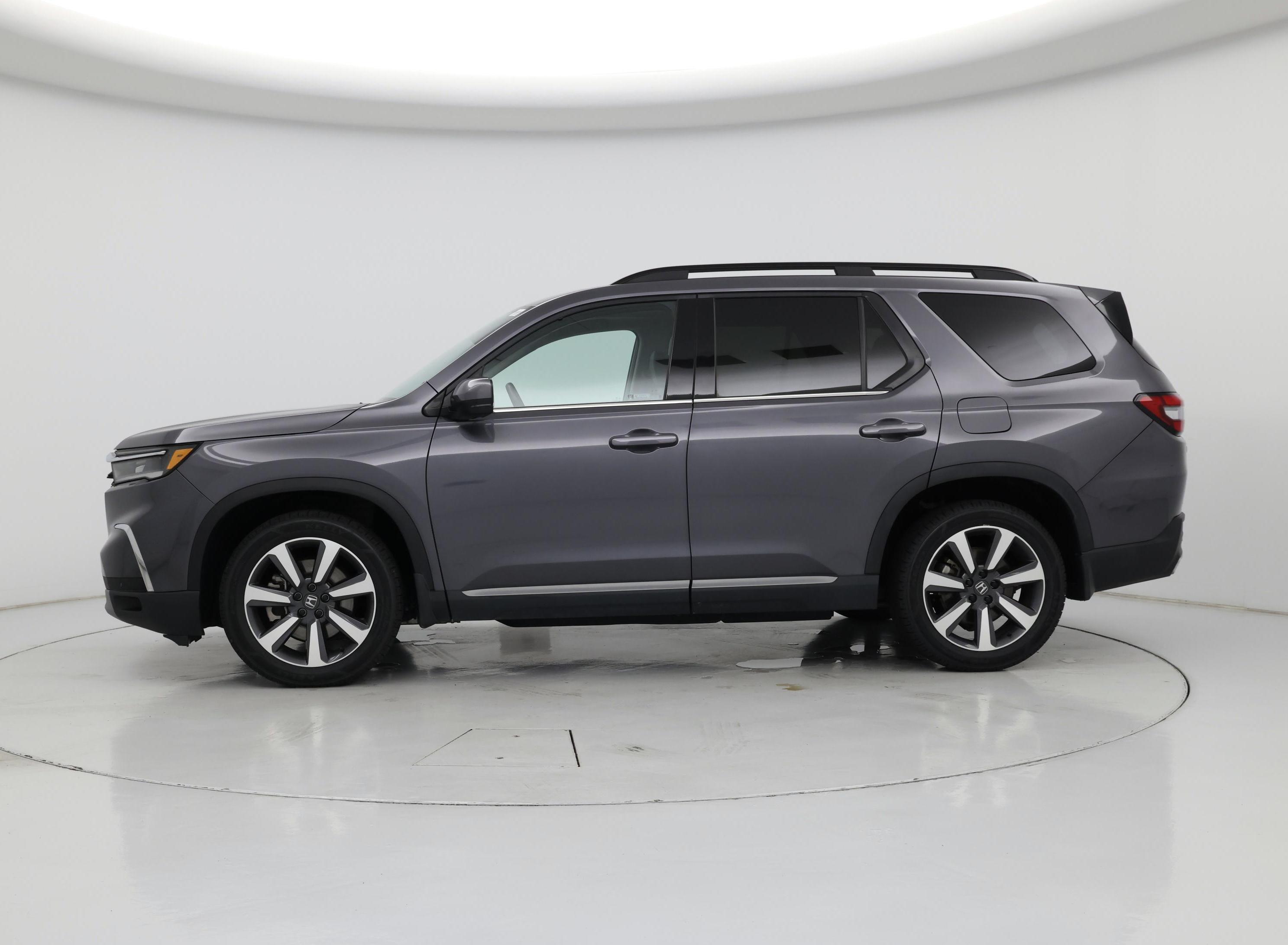 Thumbnail: 2023 Honda Pilot - 3