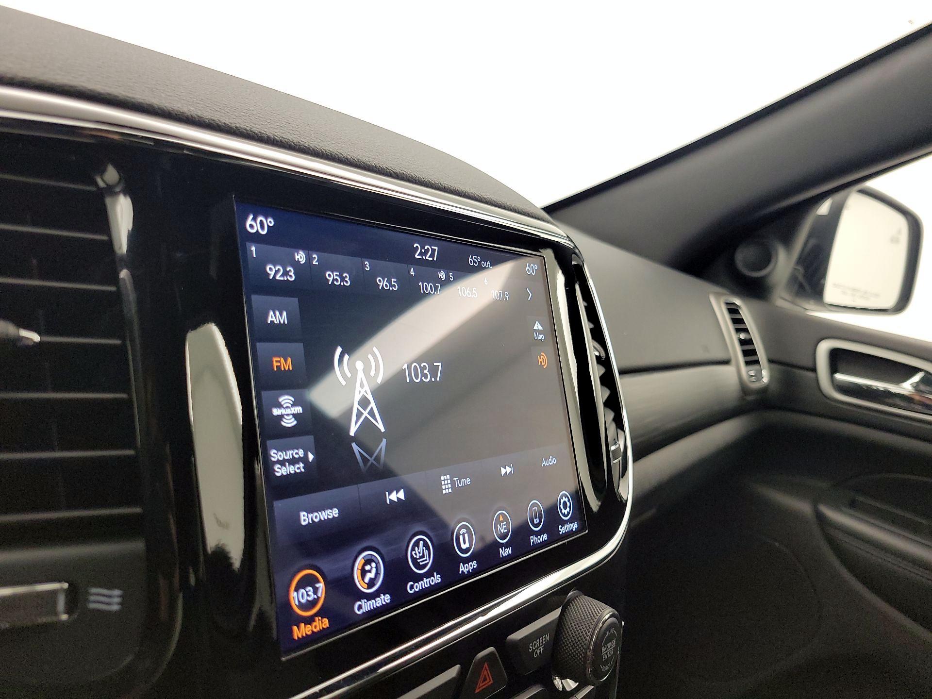 Thumbnail: 2021 Jeep Grand Cherokee - 16