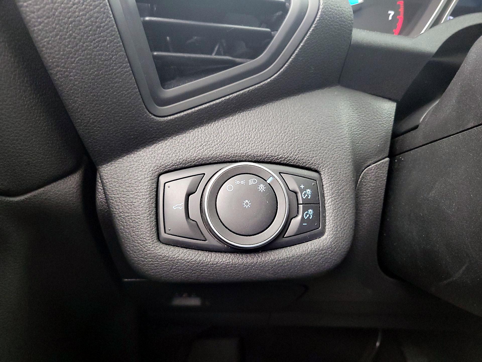 Thumbnail: 2018 Ford Escape - 13