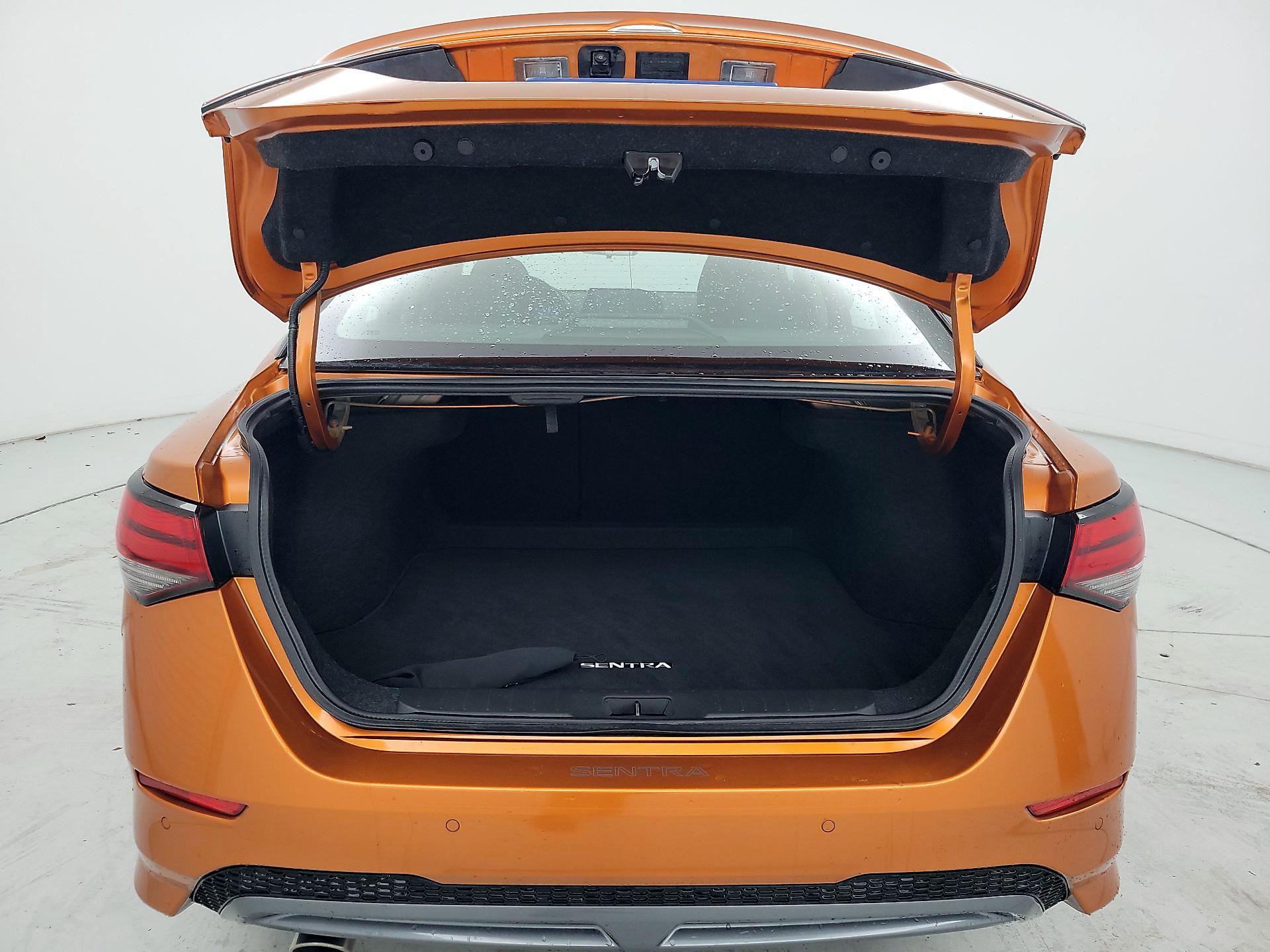 Thumbnail: 2021 Nissan Sentra - 20