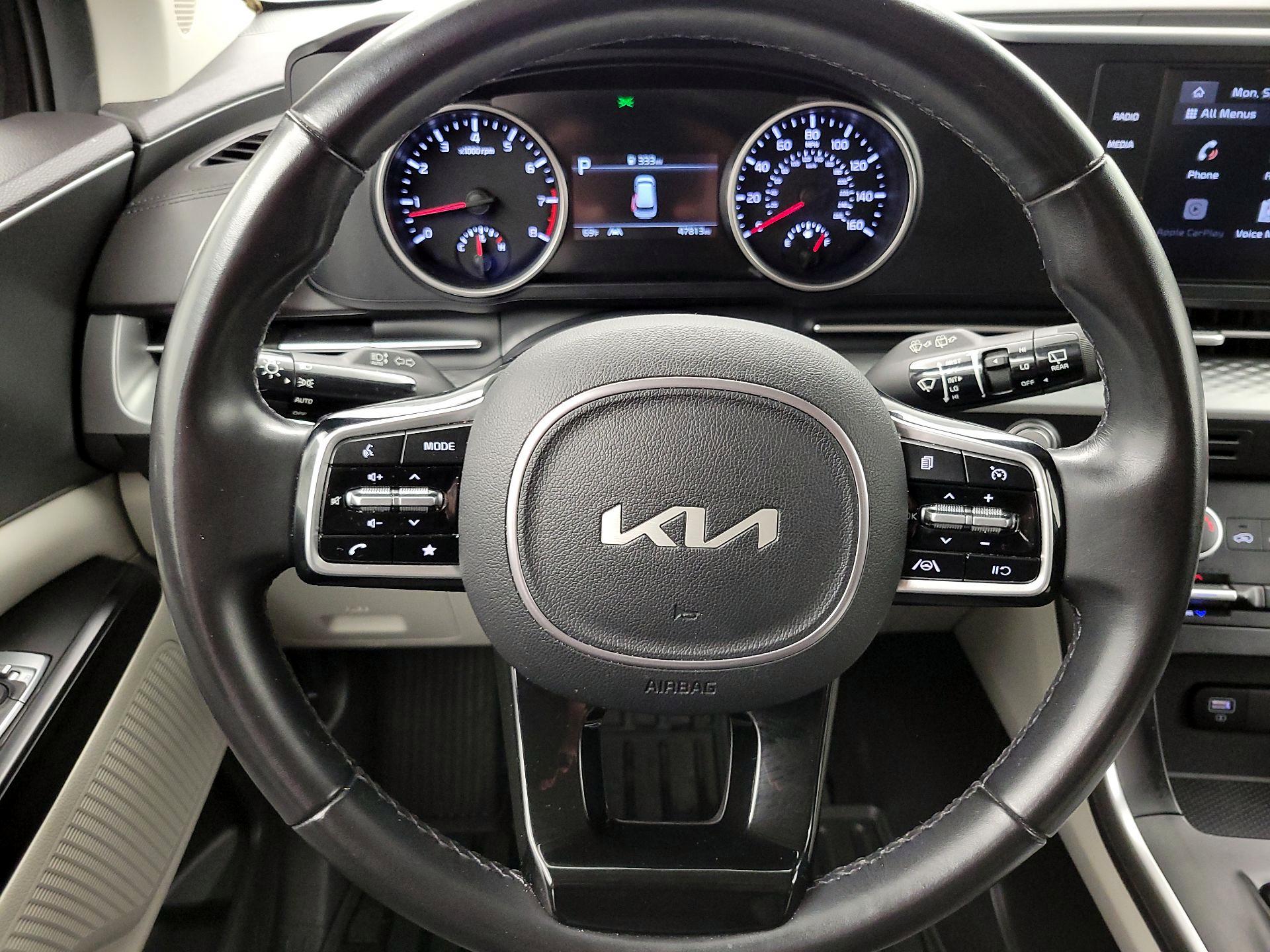 Thumbnail: 2022 Kia Carnival - 10