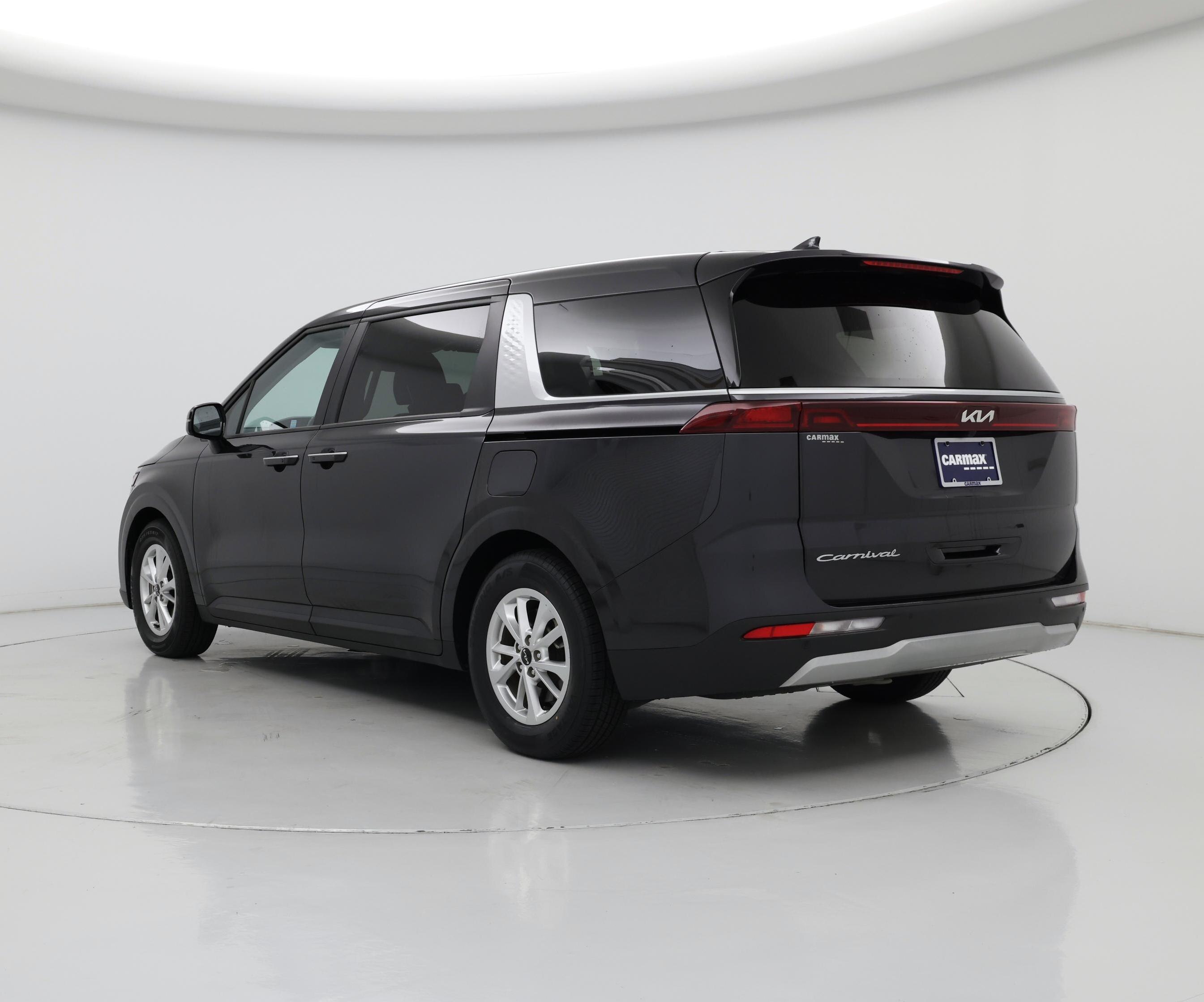 Thumbnail: 2022 Kia Carnival - 2