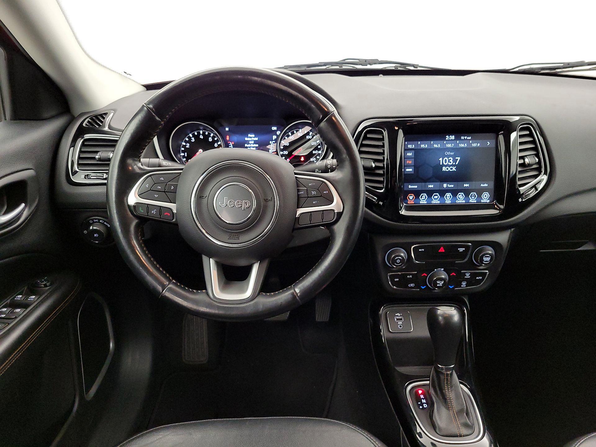 Thumbnail: 2019 Jeep Compass - 10