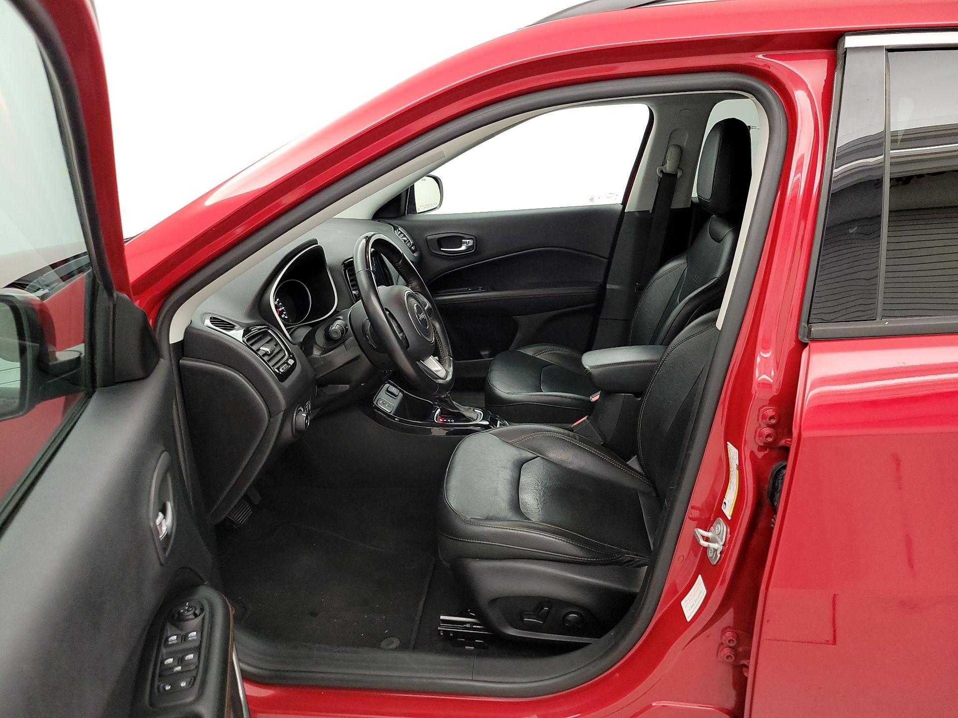 Thumbnail: 2019 Jeep Compass - 11