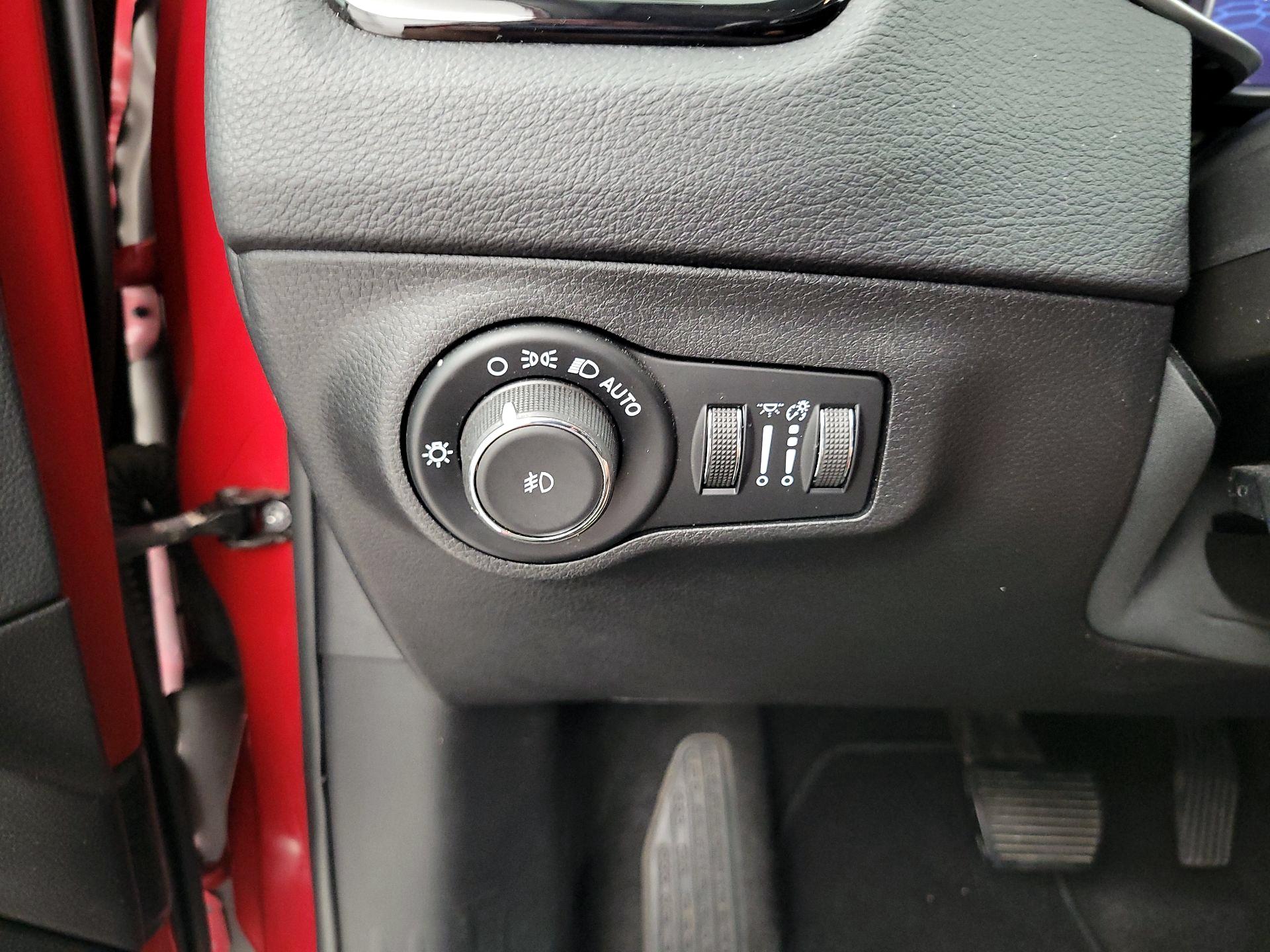 Thumbnail: 2019 Jeep Compass - 13