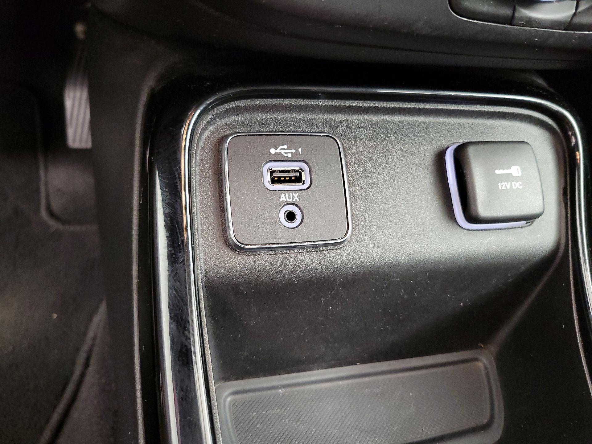 Thumbnail: 2019 Jeep Compass - 18