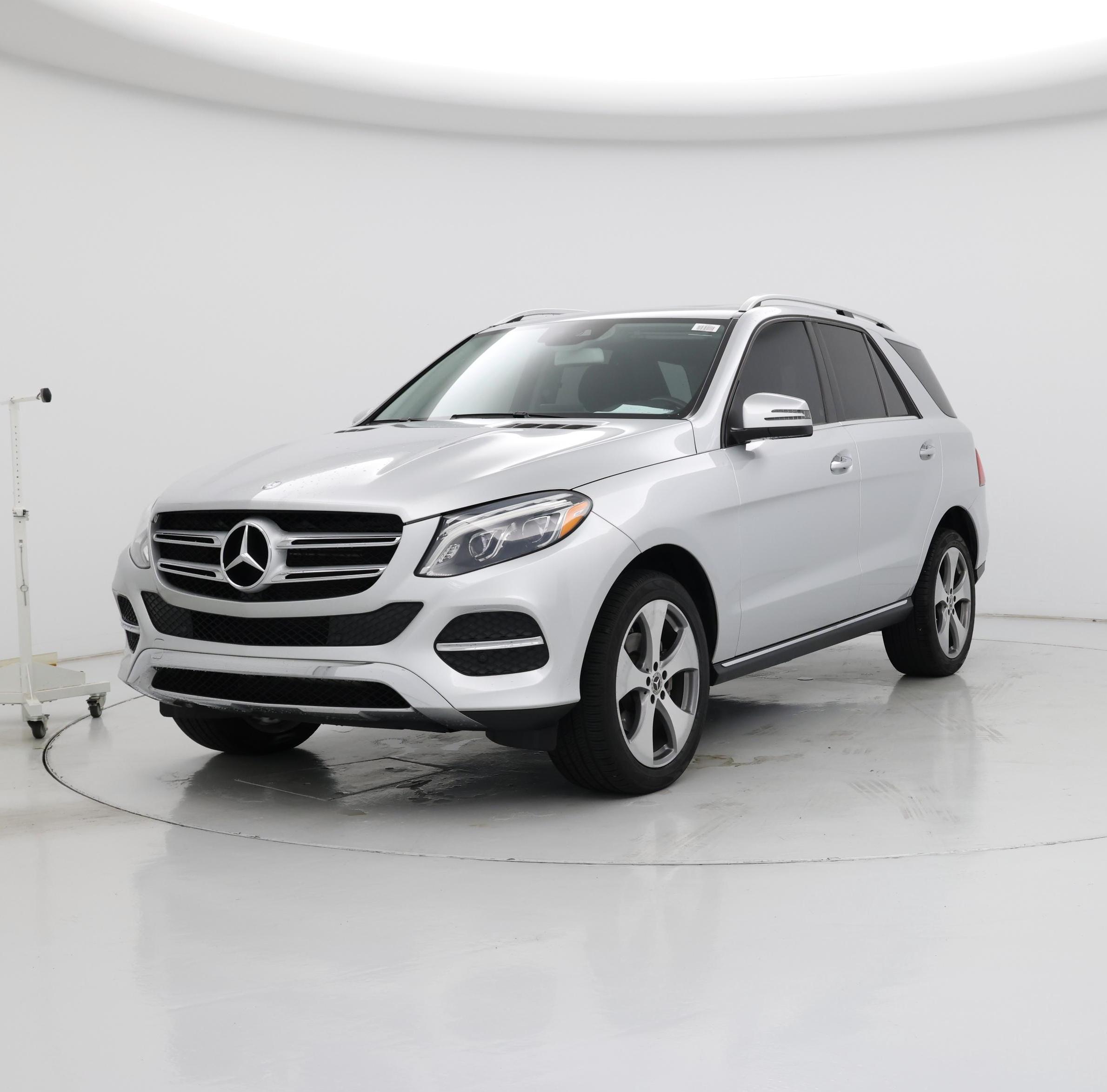 Thumbnail: 2017 Mercedes-Benz GLE - 4