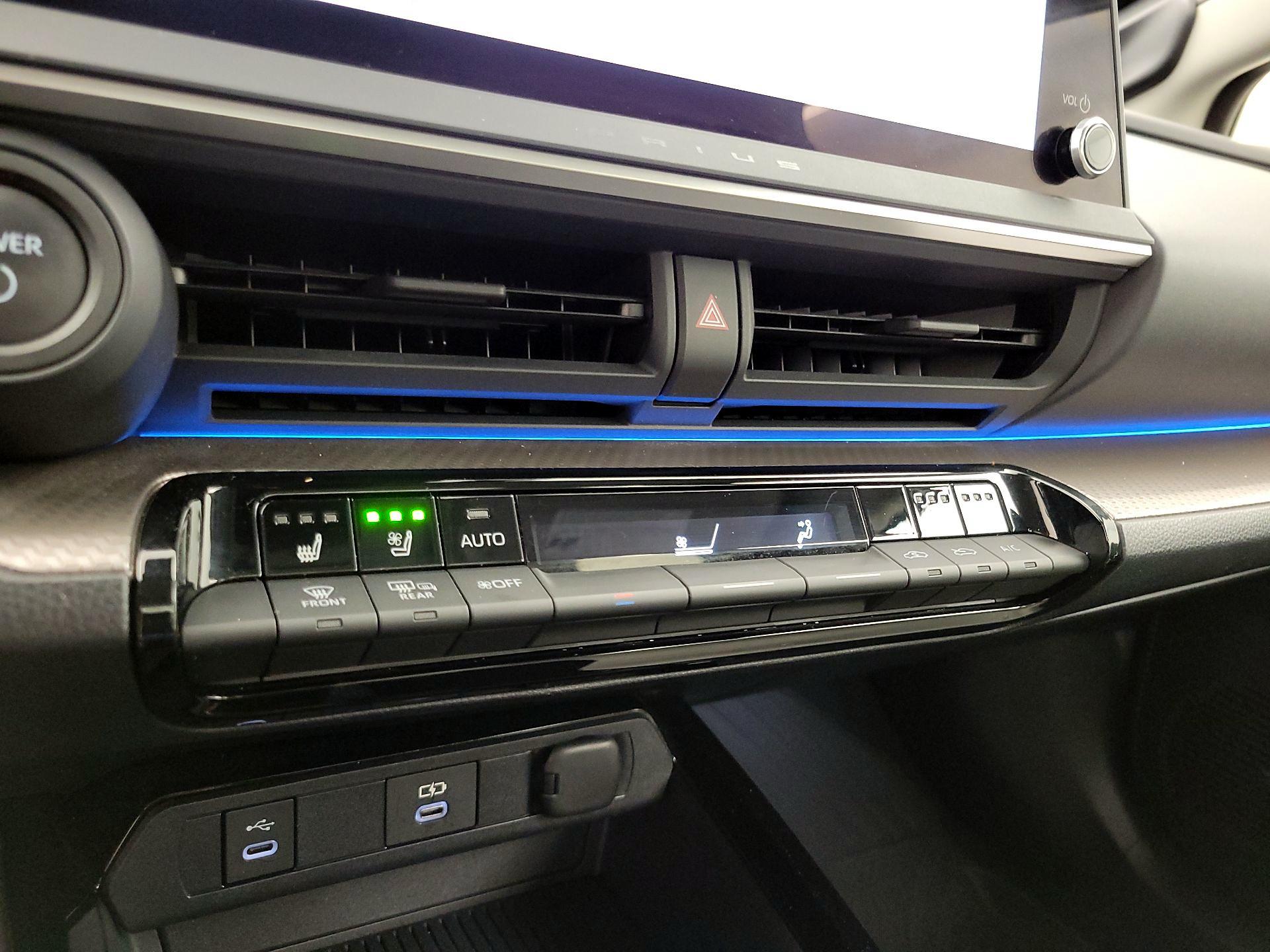 Thumbnail: 2023 Toyota Prius - 17