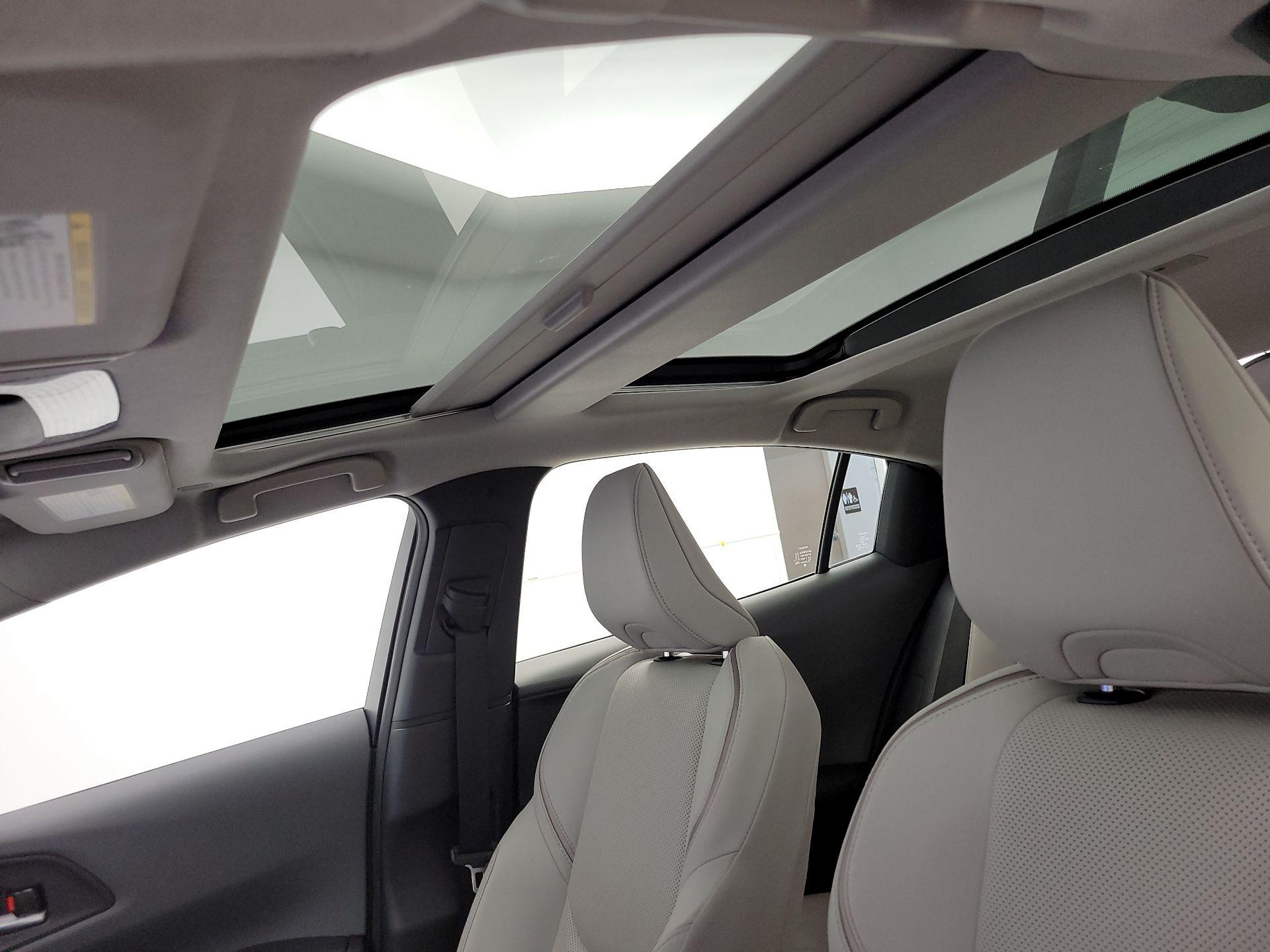 Thumbnail: 2023 Toyota Prius - 20