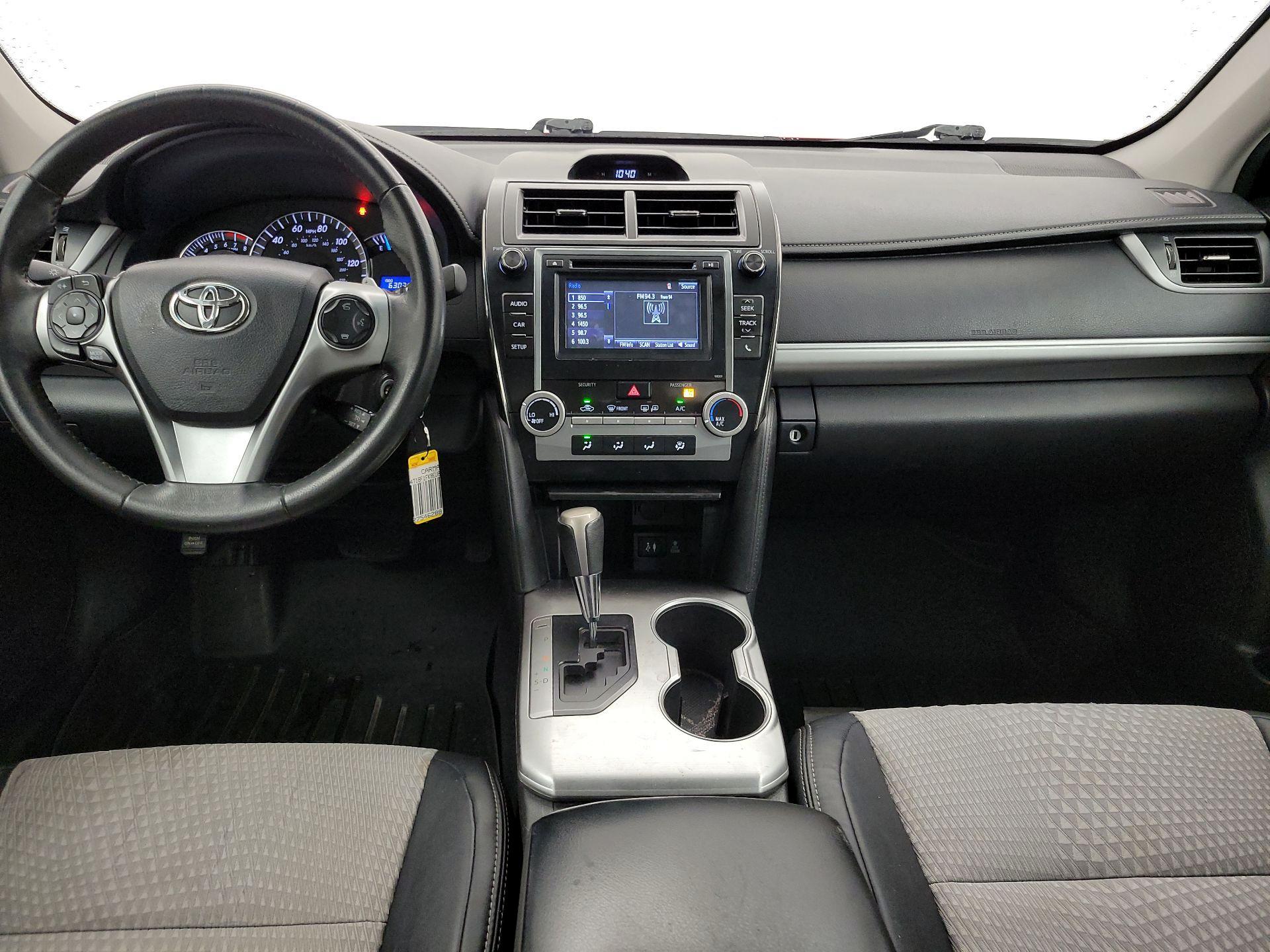 Thumbnail: 2014 Toyota Camry - 9