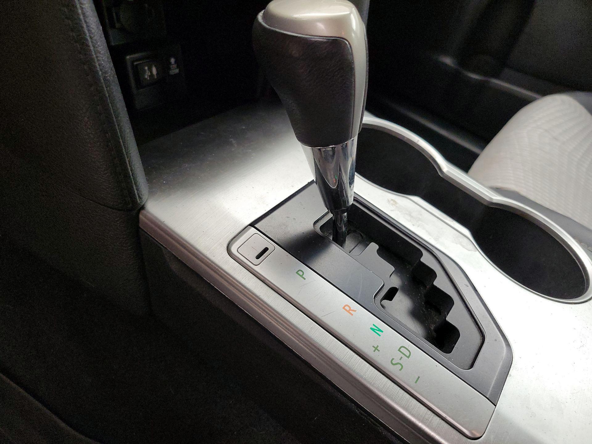 Thumbnail: 2014 Toyota Camry - 17