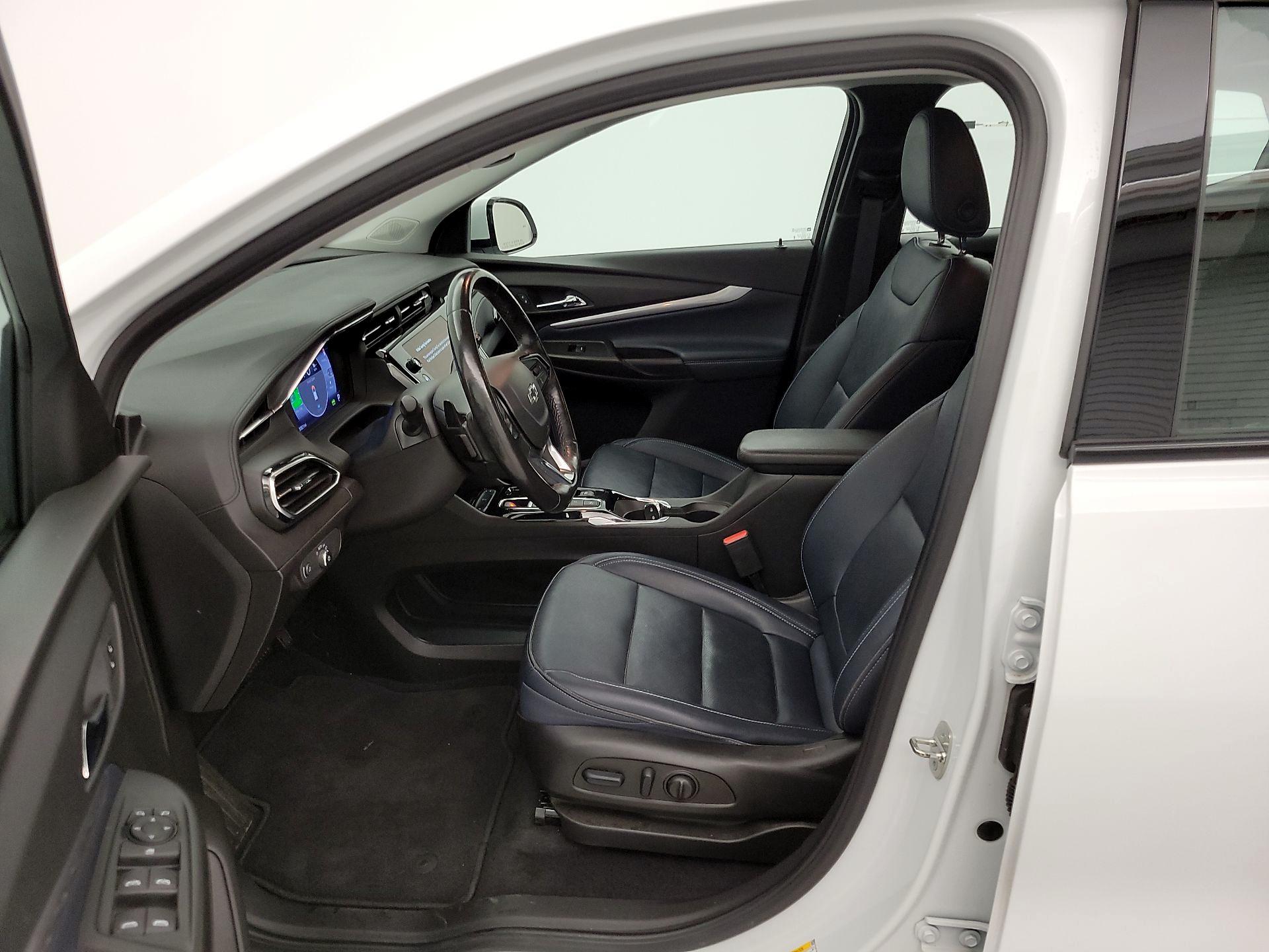 Thumbnail: 2023 Chevrolet Bolt EUV - 11
