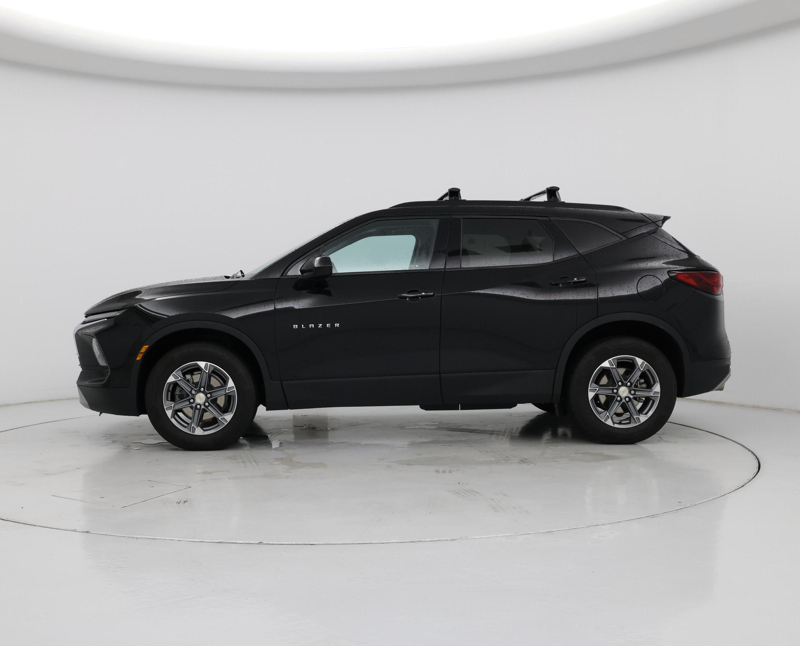 Thumbnail: 2023 Chevrolet Blazer - 3