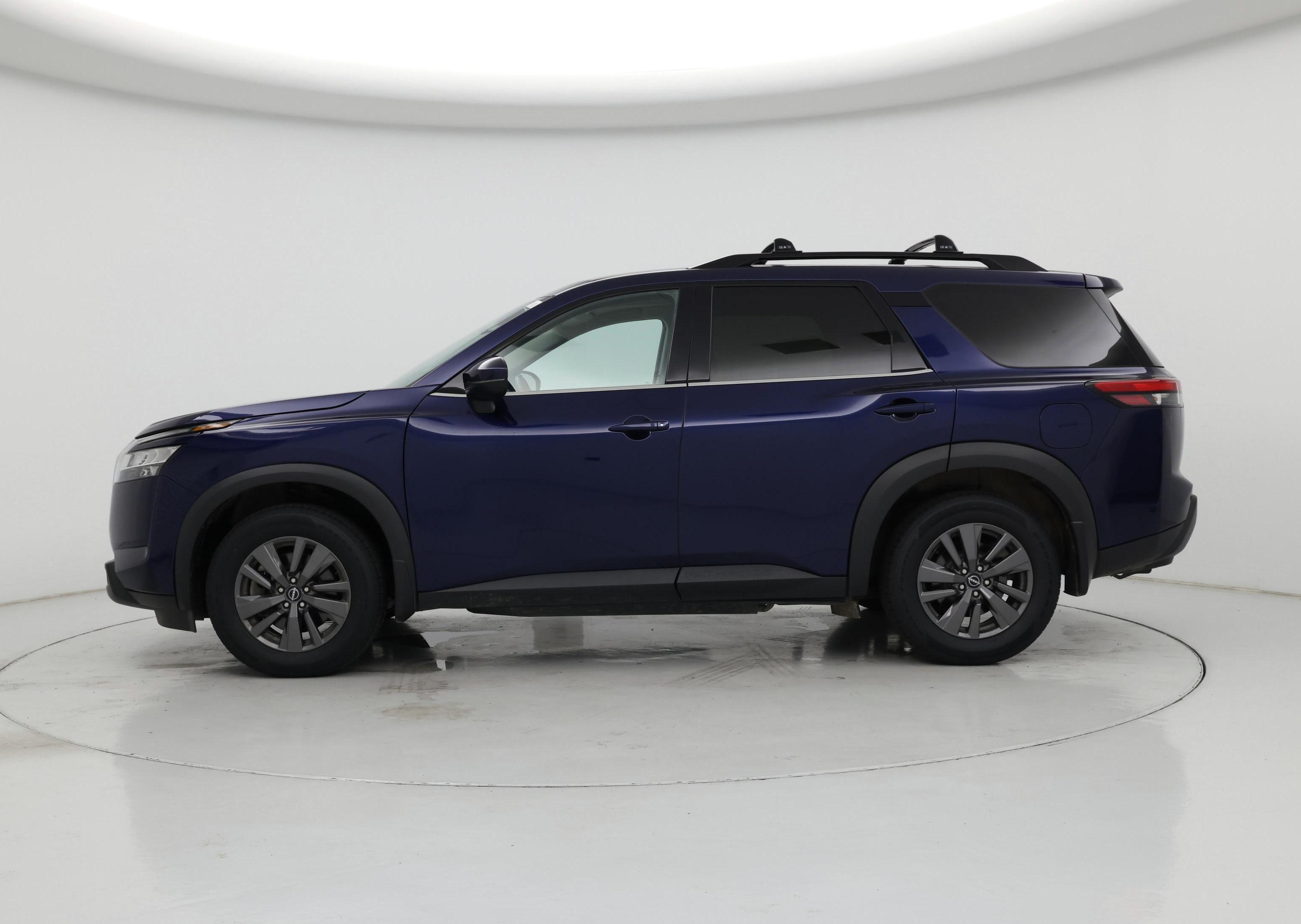 Thumbnail: 2022 Nissan Pathfinder - 3