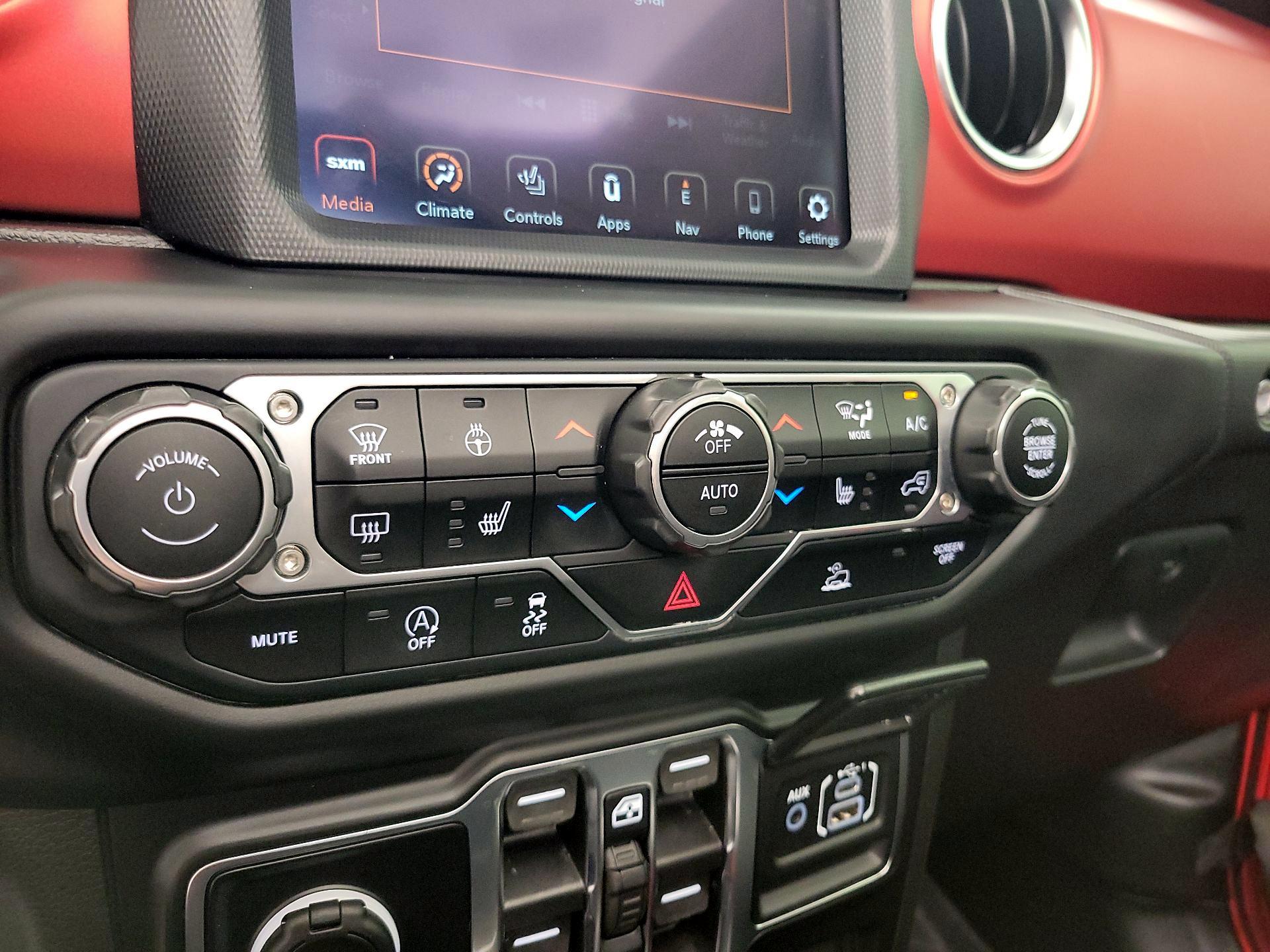 Thumbnail: 2021 Jeep Wrangler - 17
