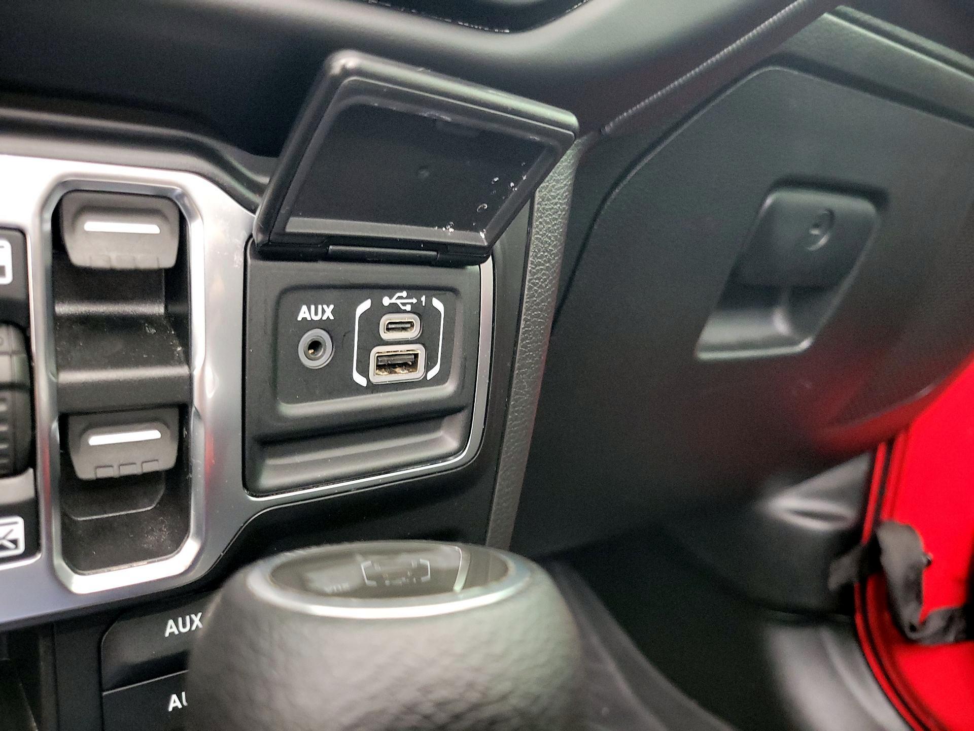 Thumbnail: 2021 Jeep Wrangler - 19