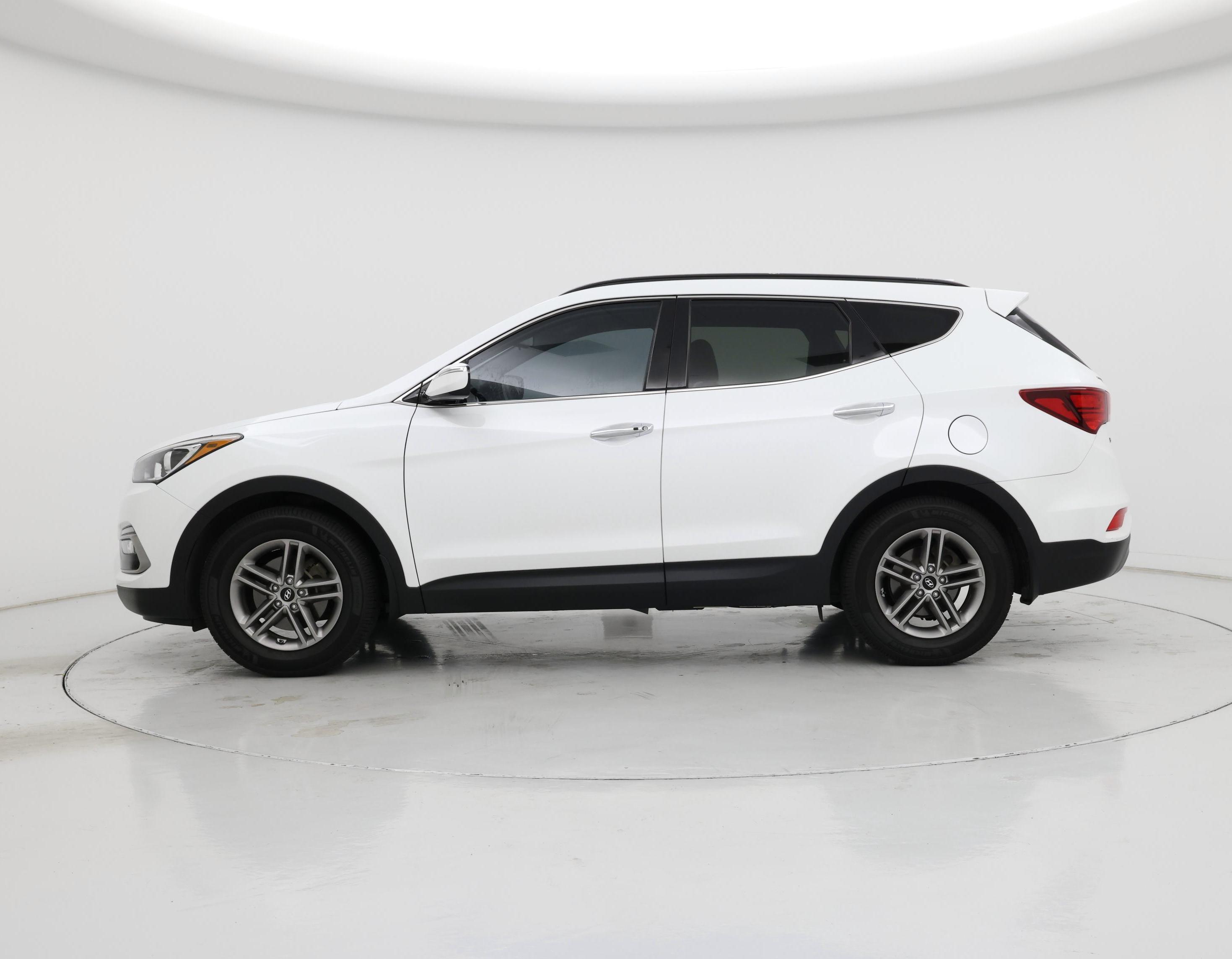 Thumbnail: 2018 Hyundai Santa Fe - 3