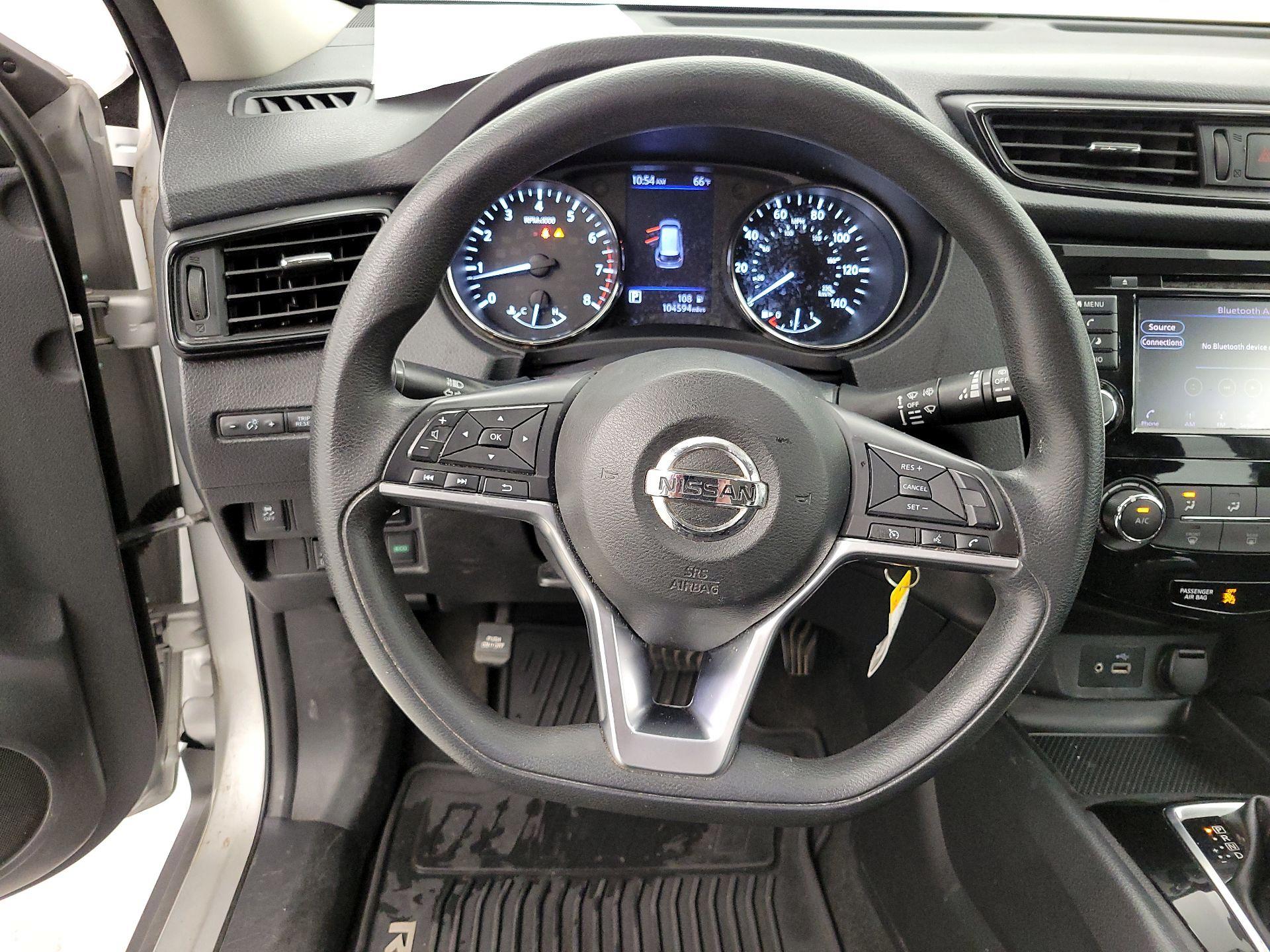 Thumbnail: 2018 Nissan Rogue - 10