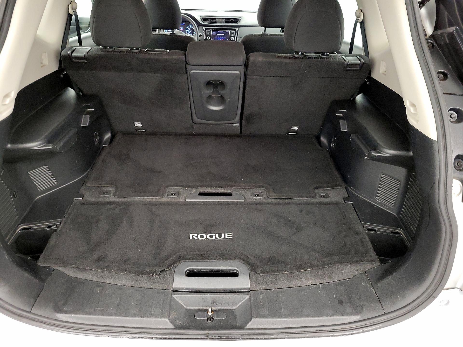 Thumbnail: 2018 Nissan Rogue - 20
