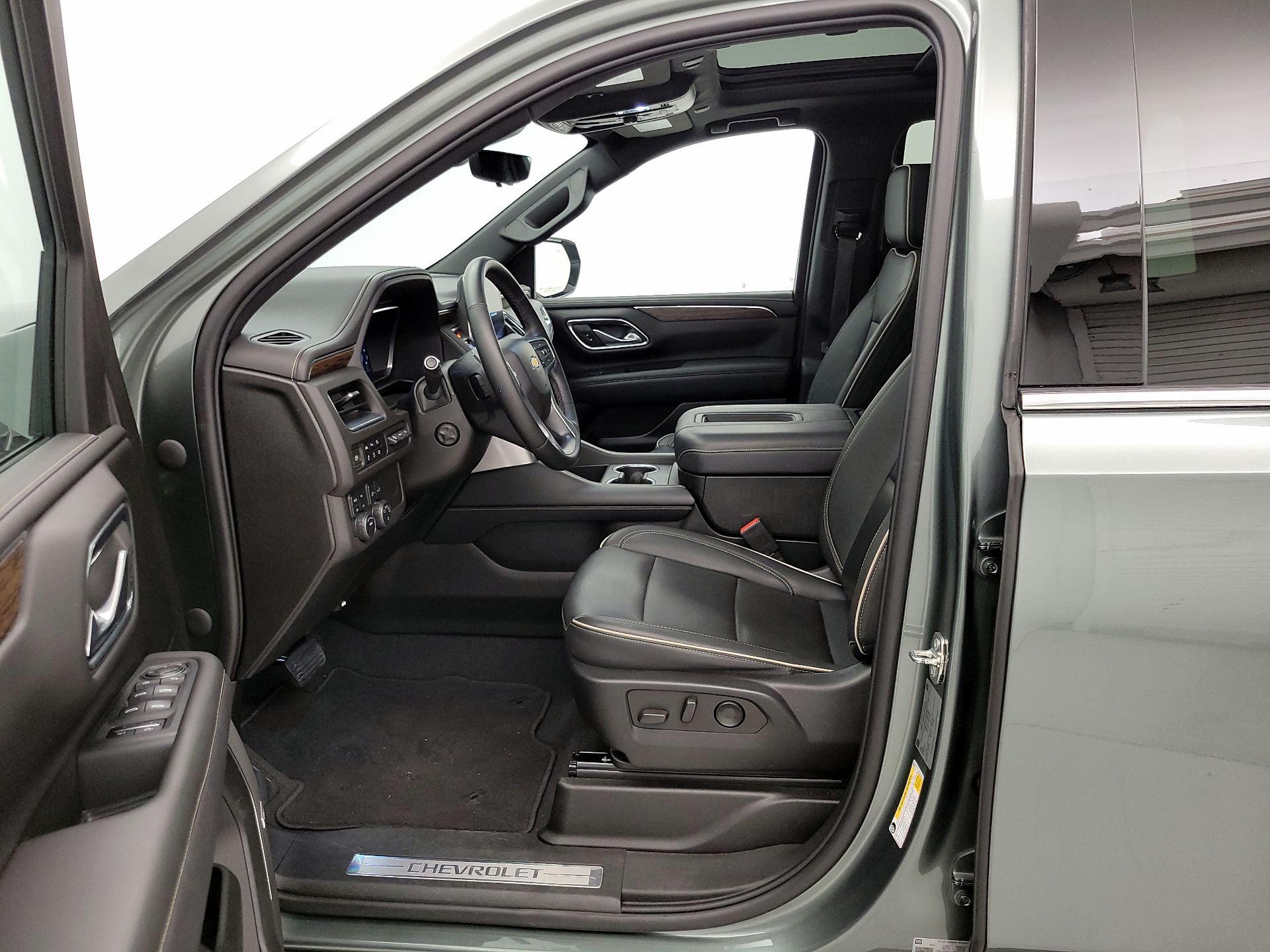 Thumbnail: 2023 Chevrolet Tahoe - 11