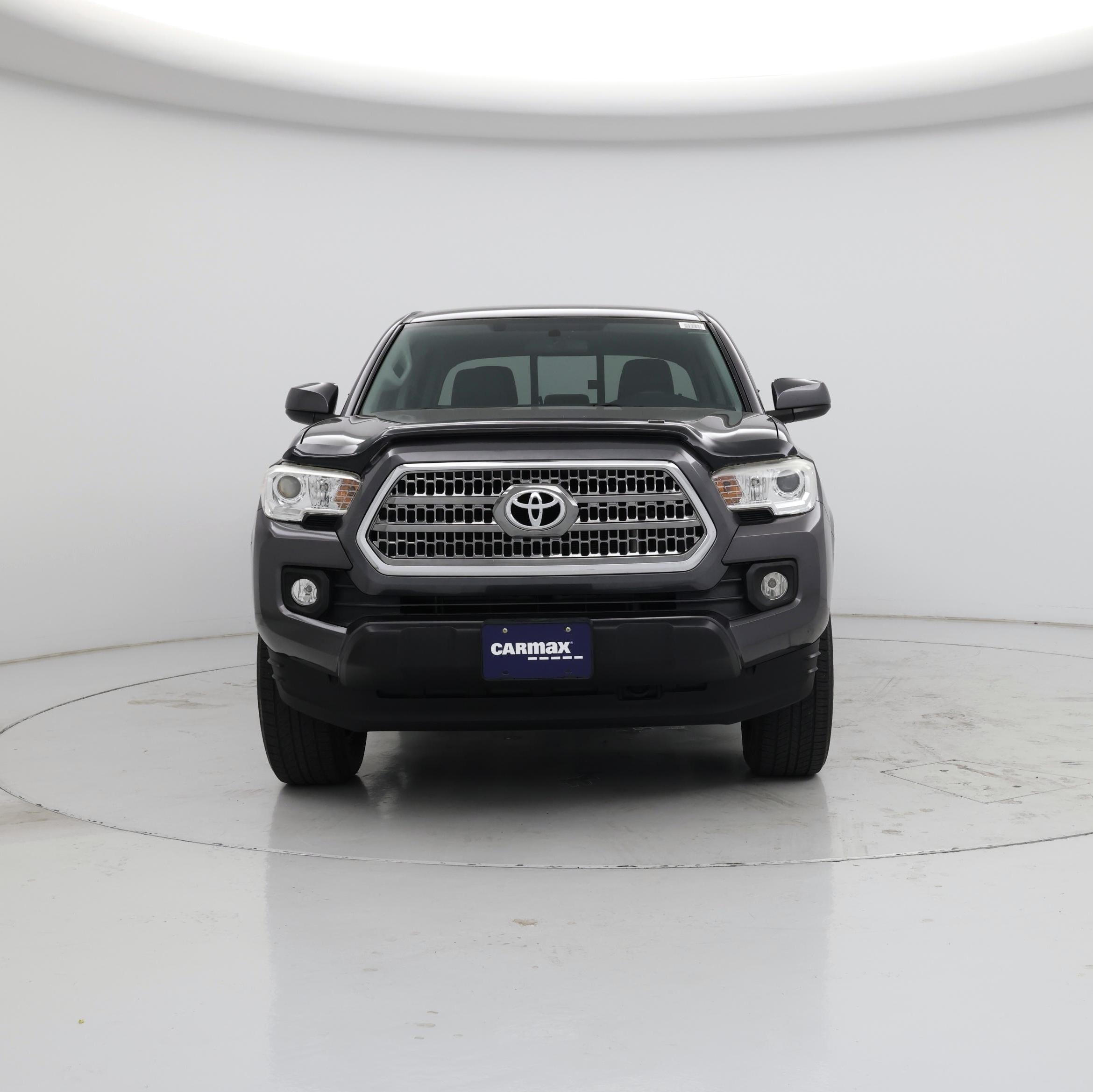 Thumbnail: 2017 Toyota Tacoma - 5